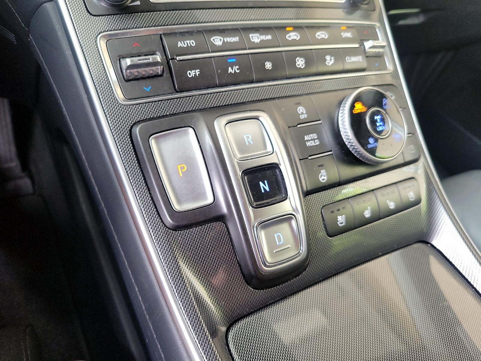 2023 Hyundai Santa Fe Limited - Photo 19