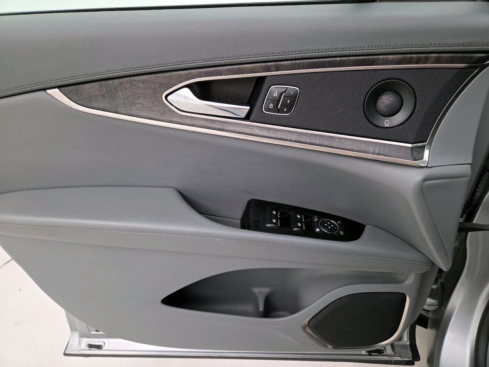 2020 Lincoln Nautilus Reserve - Photo 13