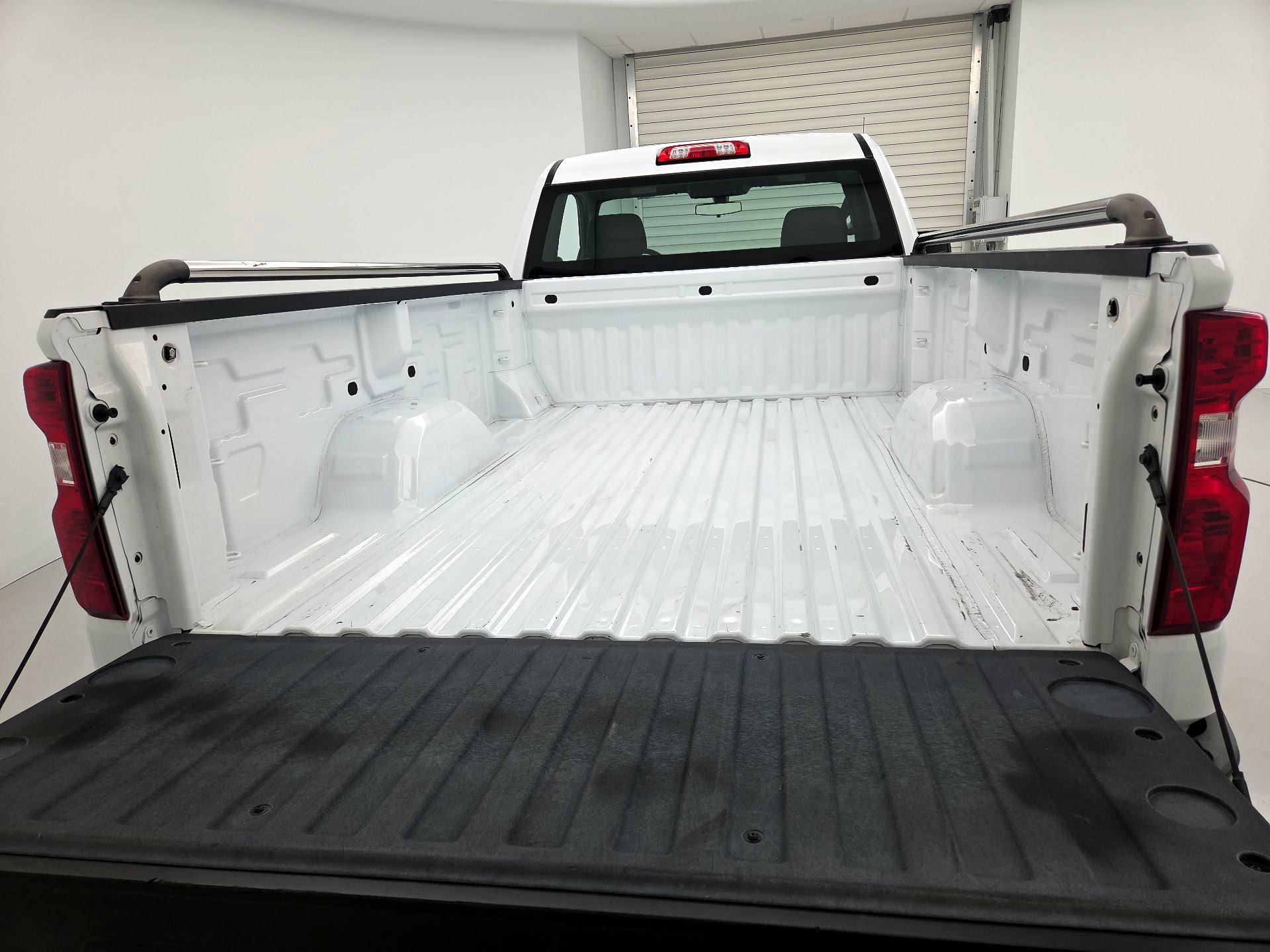 Thumbnail: 2022 Chevrolet Silverado 1500 - 19