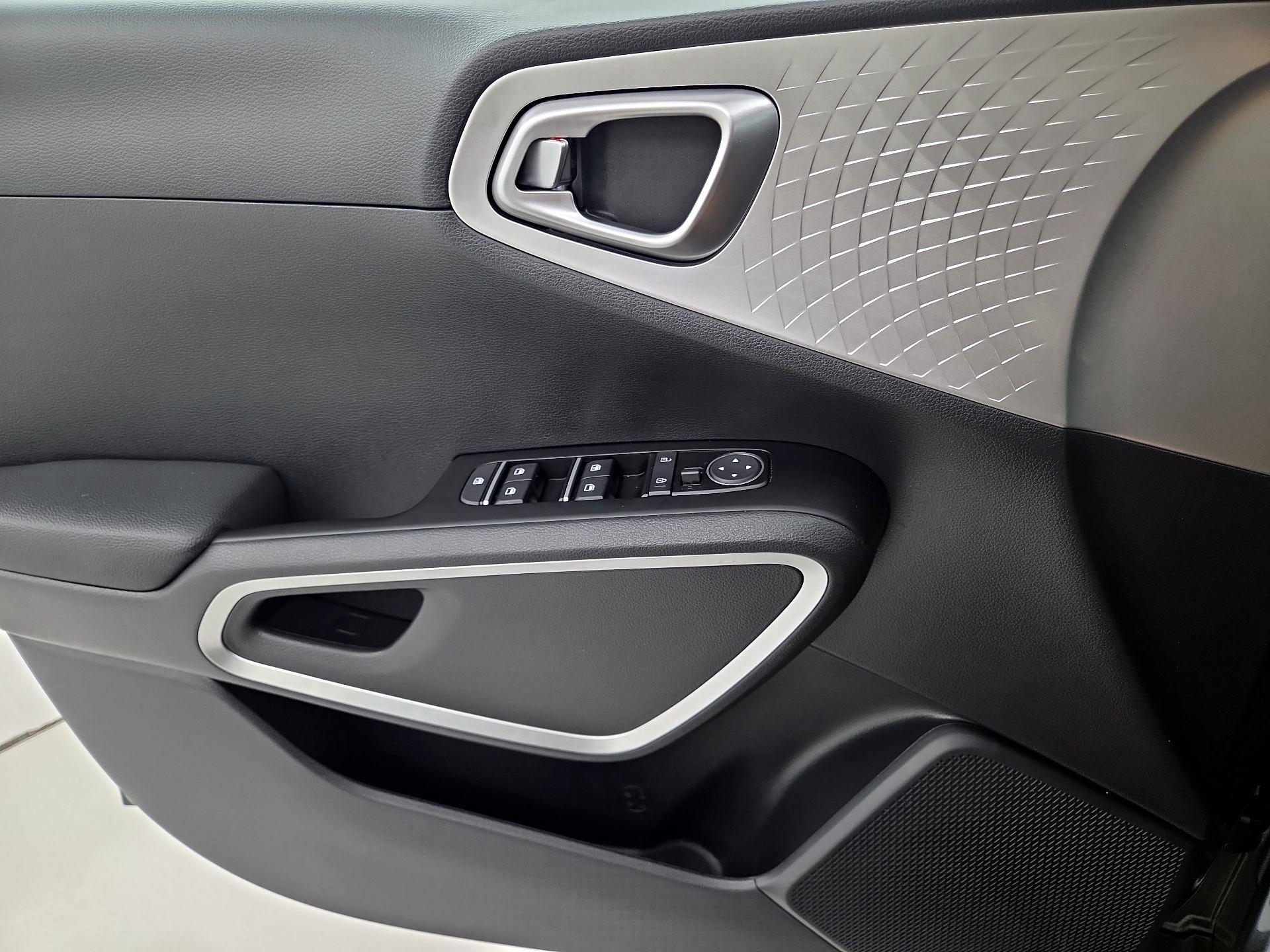 Thumbnail: 2025 Kia Soul - 12