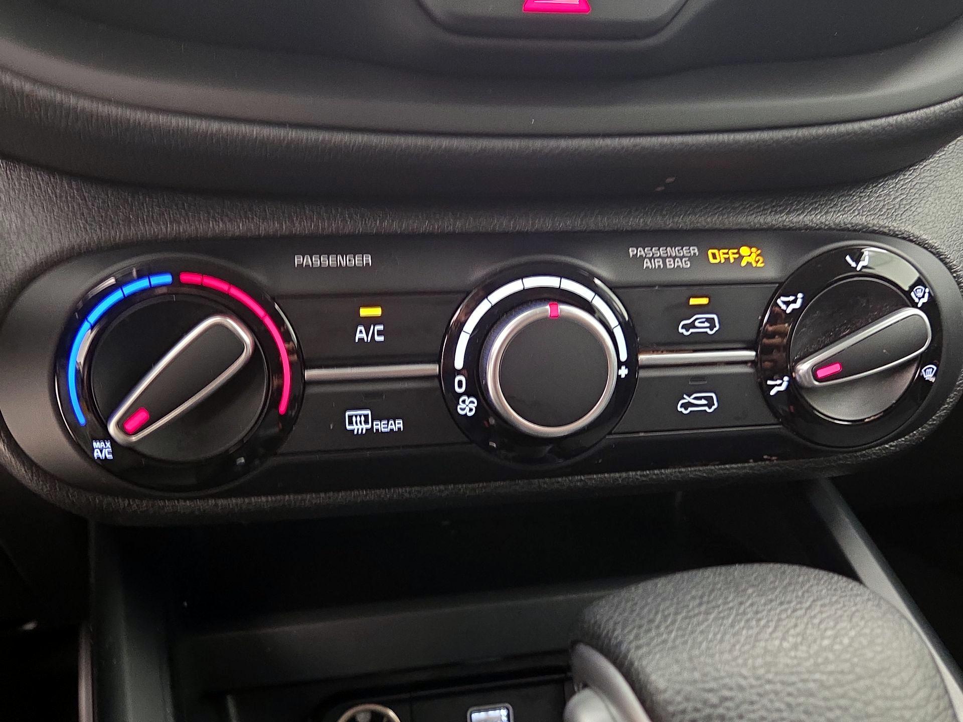 Thumbnail: 2025 Kia Soul - 16