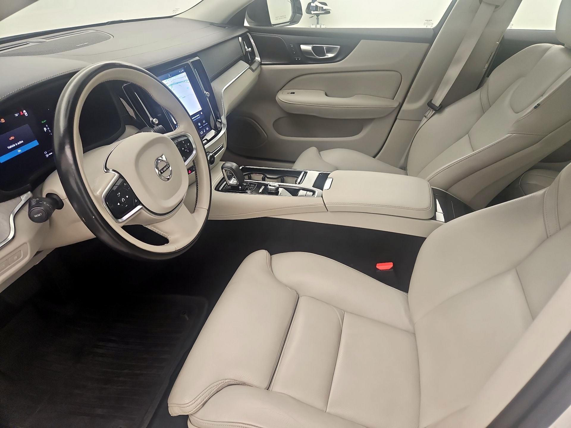 Thumbnail: 2024 Volvo S60 - 11