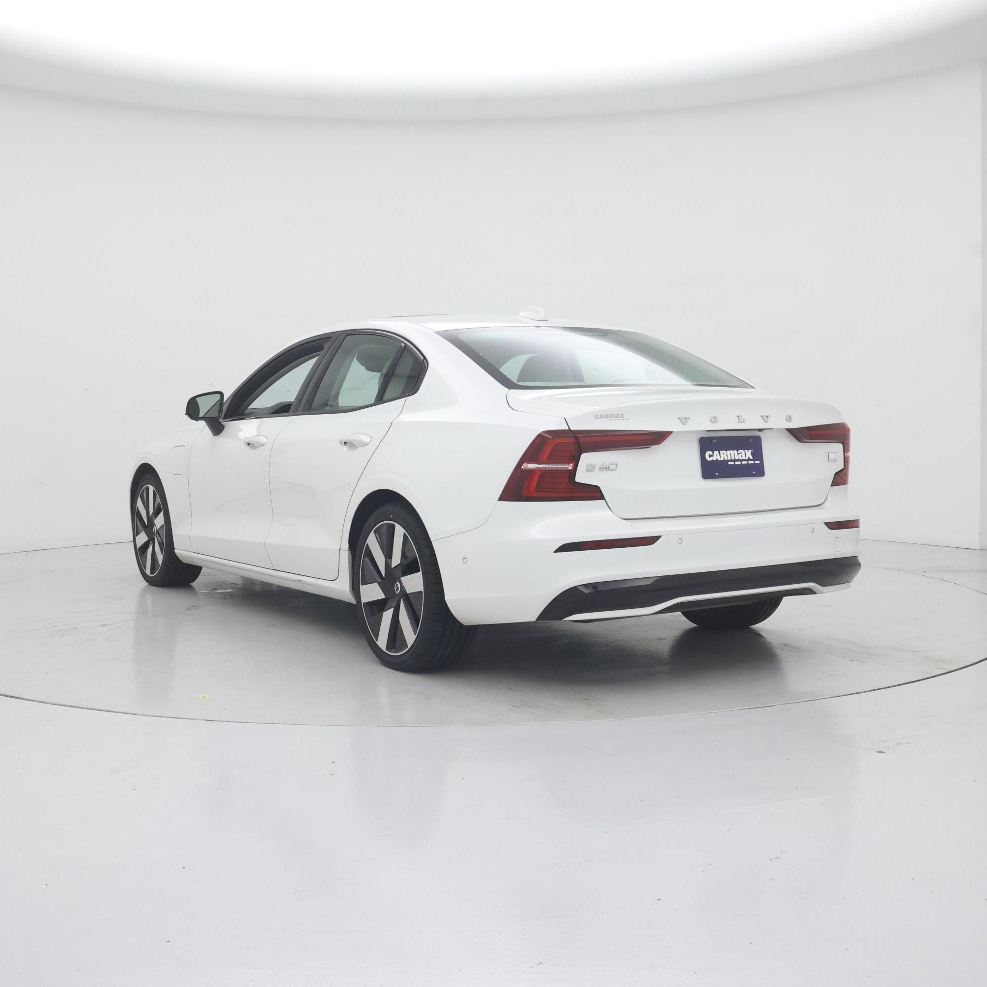 Thumbnail: 2024 Volvo S60 - 2