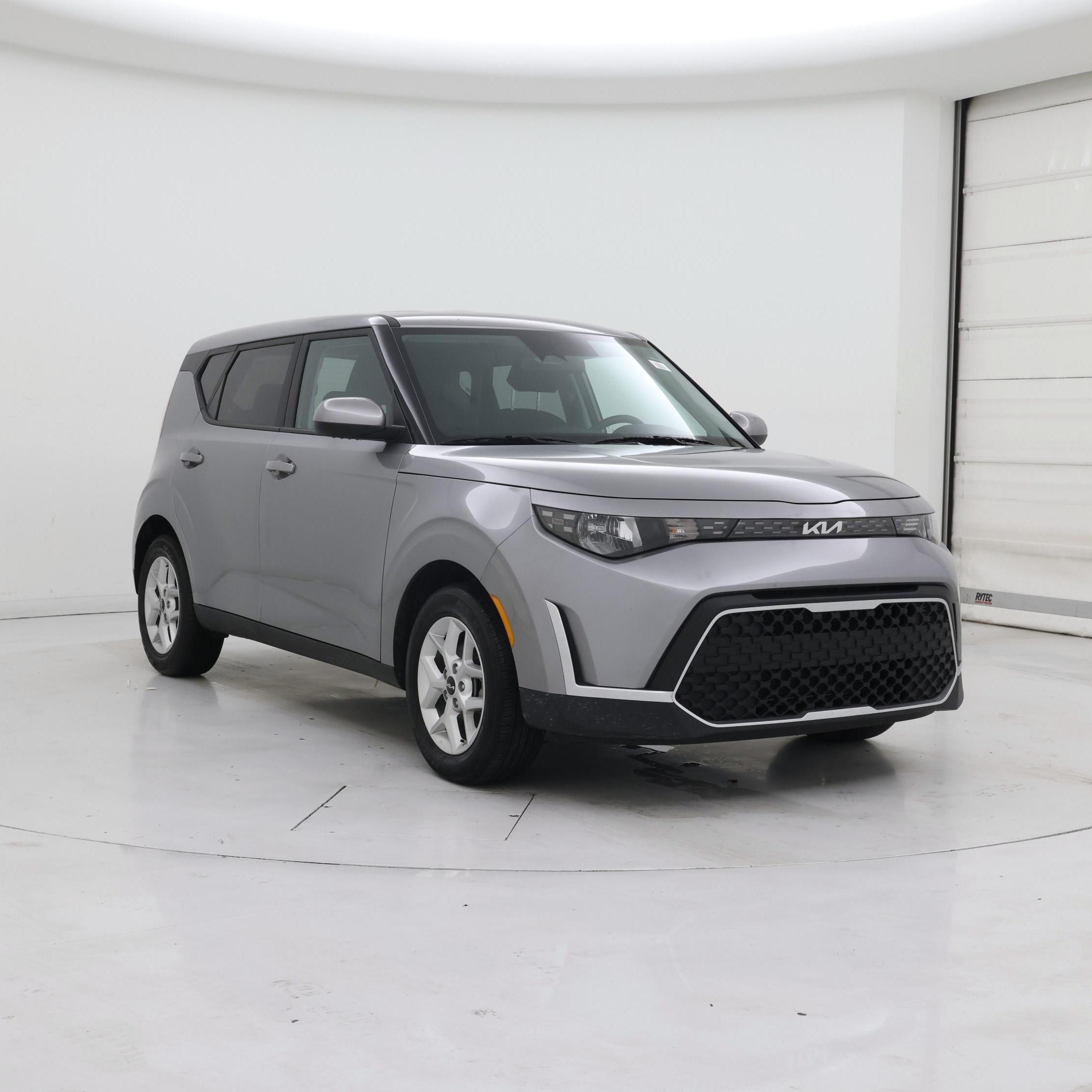 Gray 2025 Kia Soul SUV / Crossover Front-Wheel Drive Automatic