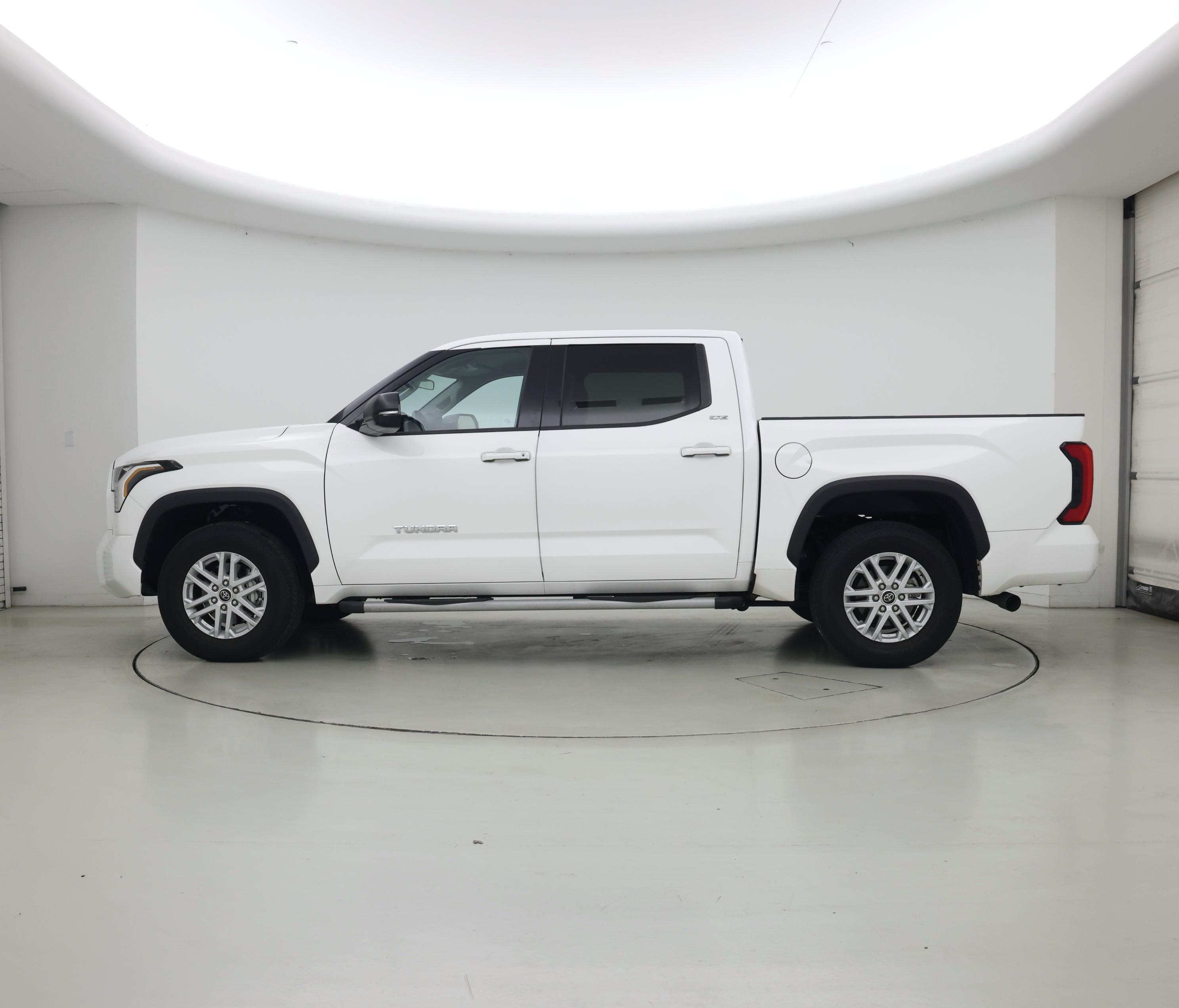 Thumbnail: 2023 Toyota Tundra - 3