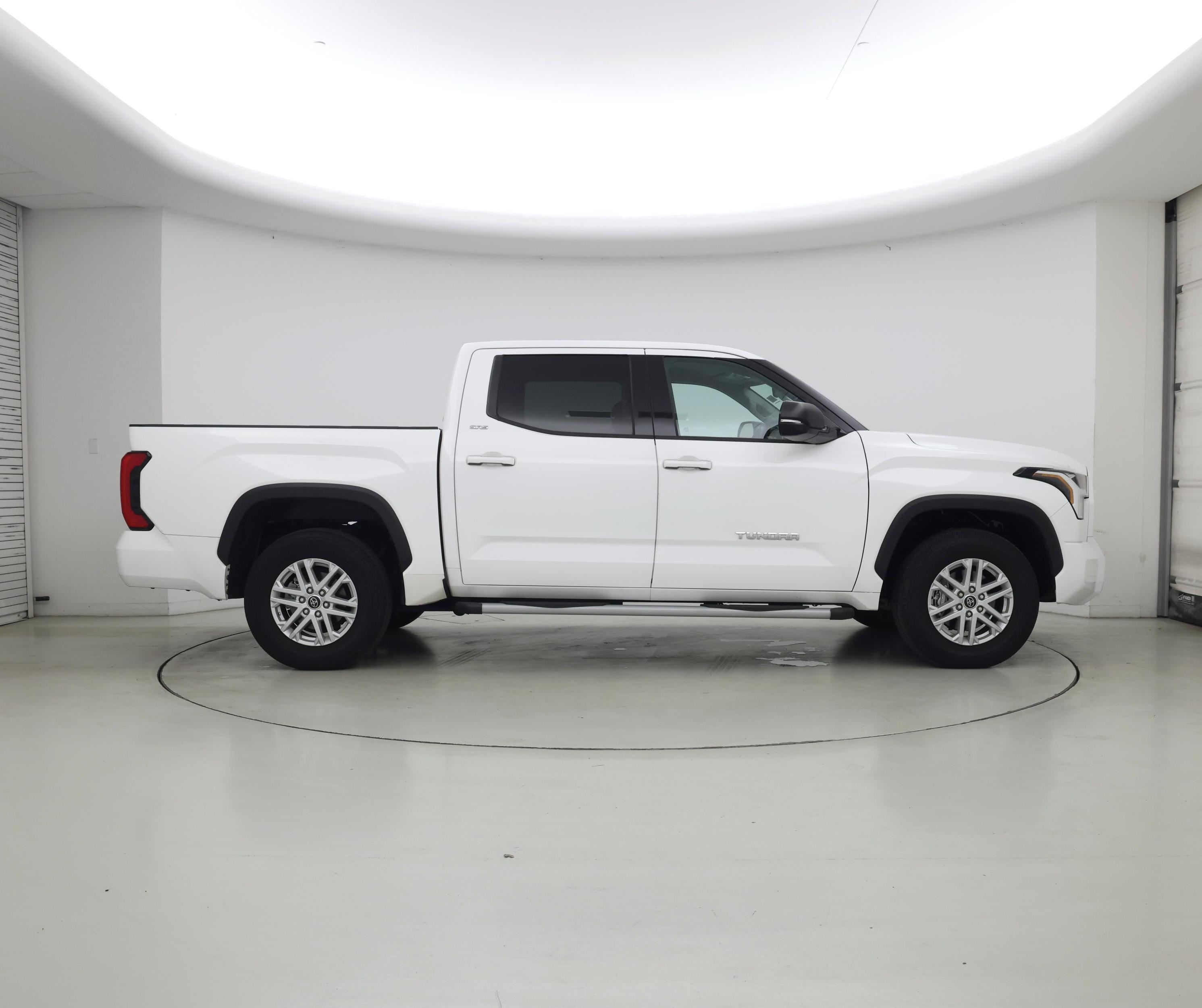 Thumbnail: 2023 Toyota Tundra - 7