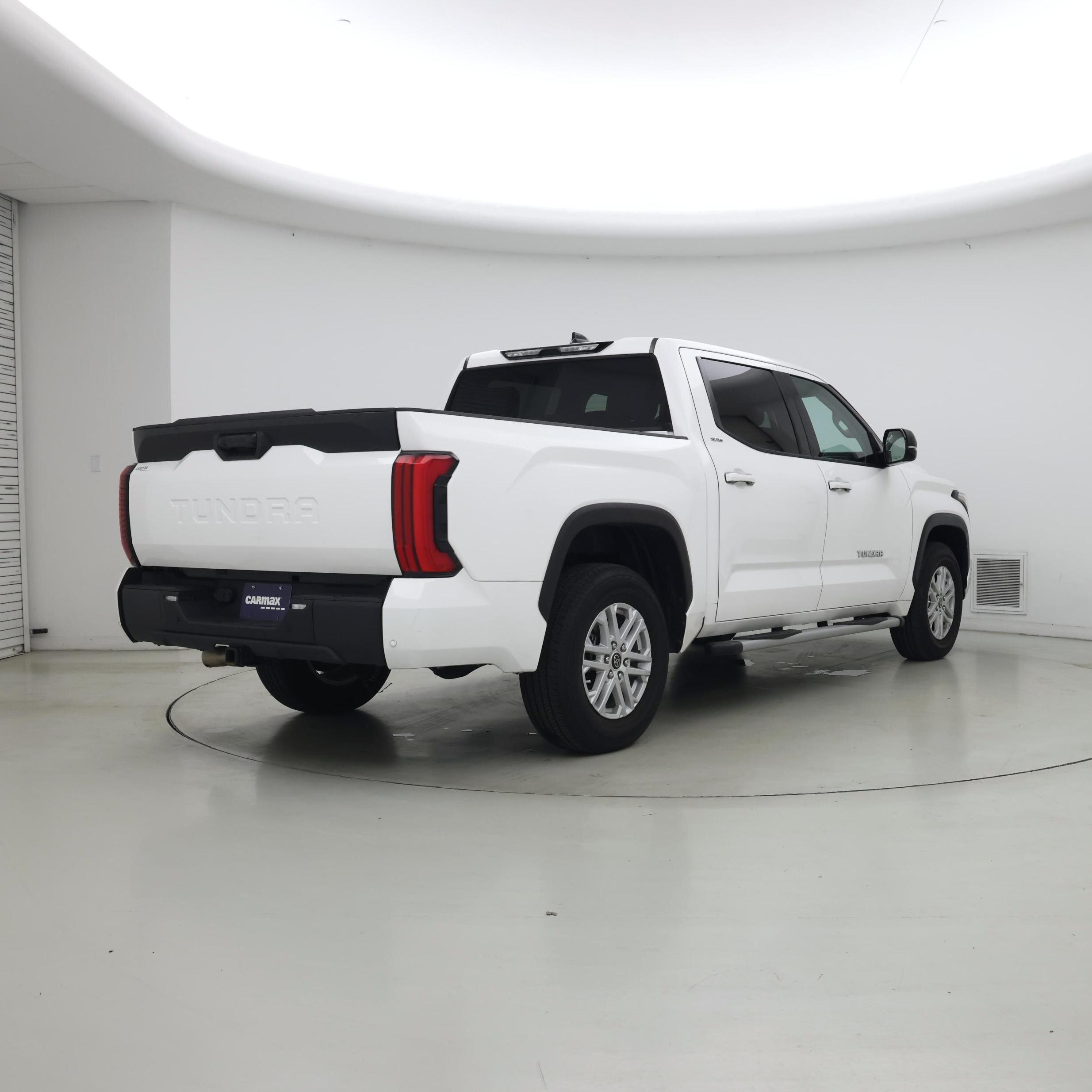 Thumbnail: 2023 Toyota Tundra - 8