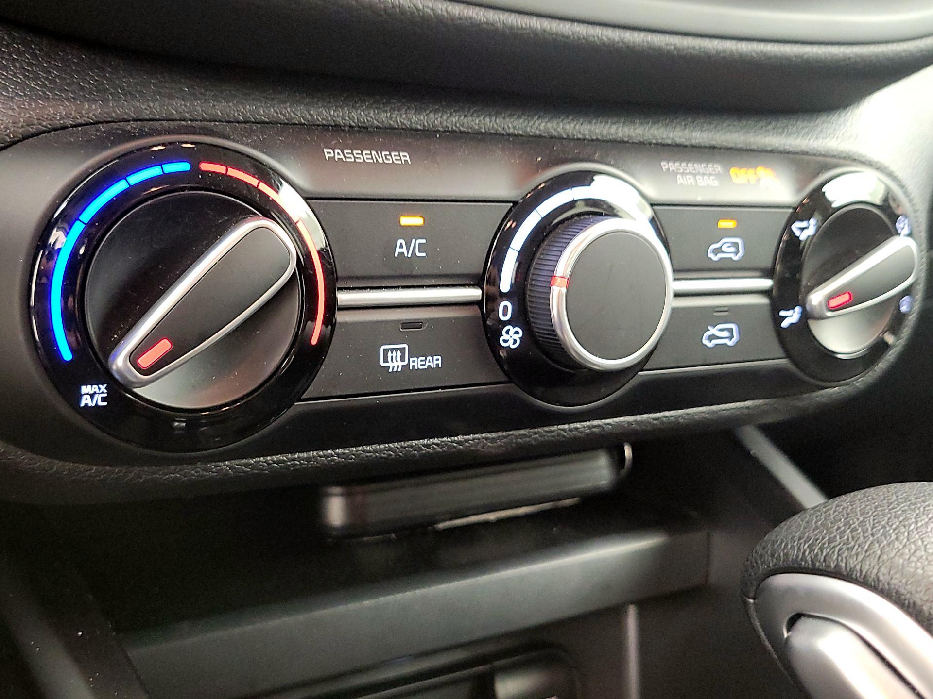 Thumbnail: 2025 Kia Soul - 16