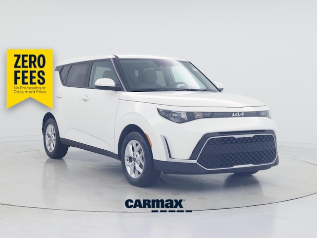 White 2025 Kia Soul SUV / Crossover Front-Wheel Drive Automatic