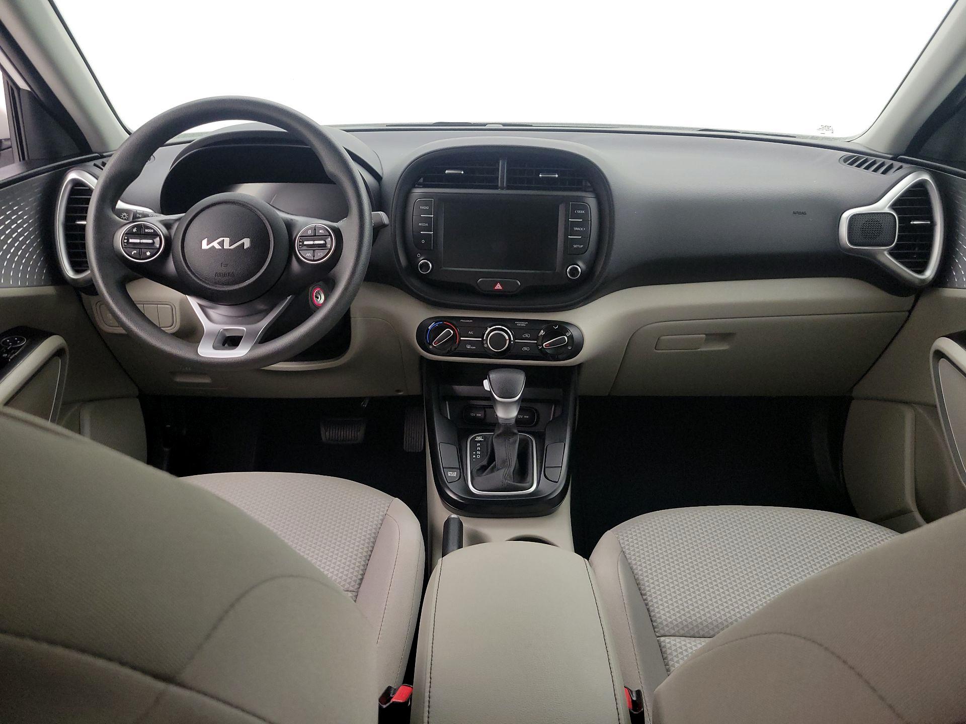 White 2025 Kia Soul SUV / Crossover Front-Wheel Drive Automatic