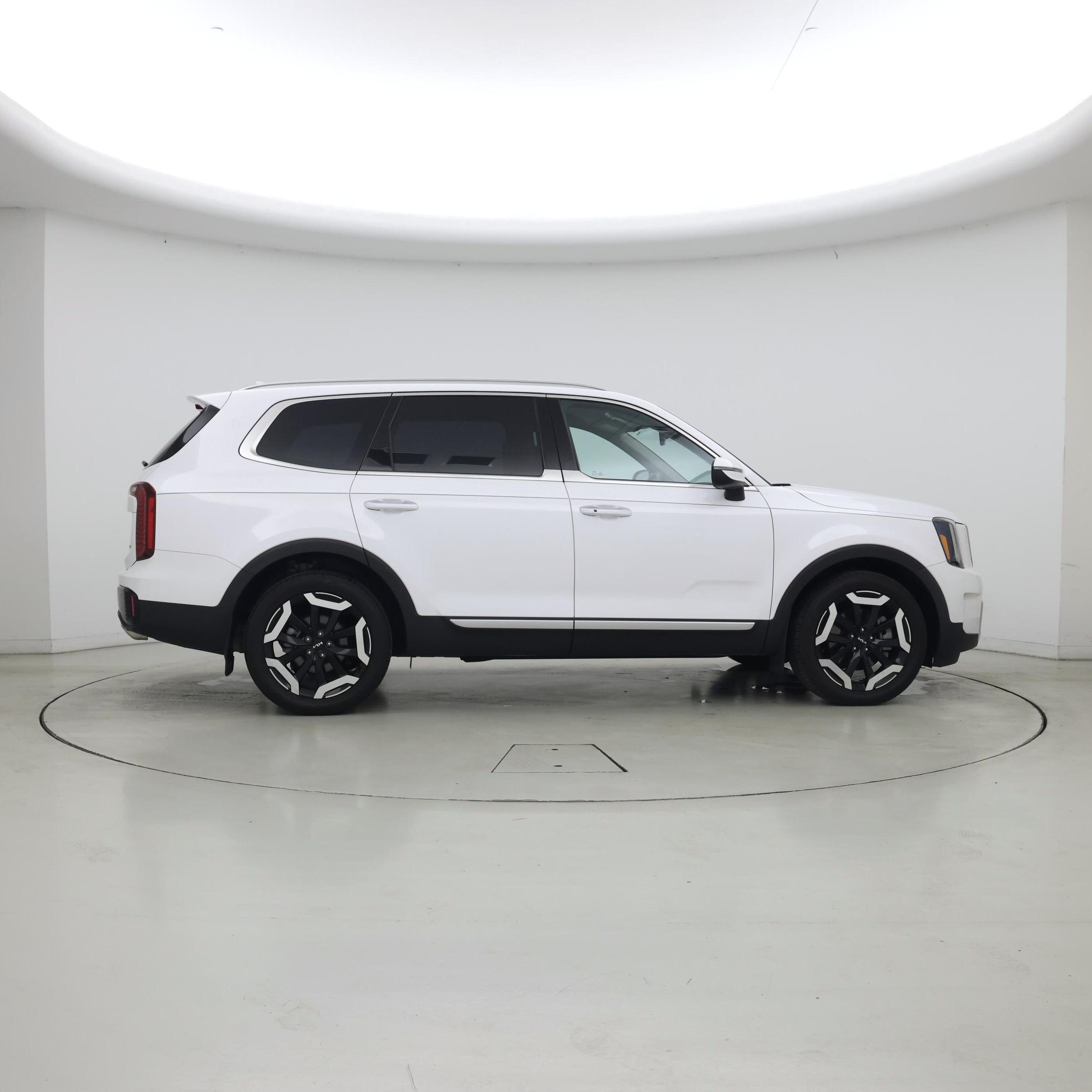 Thumbnail: 2023 Kia Telluride - 7