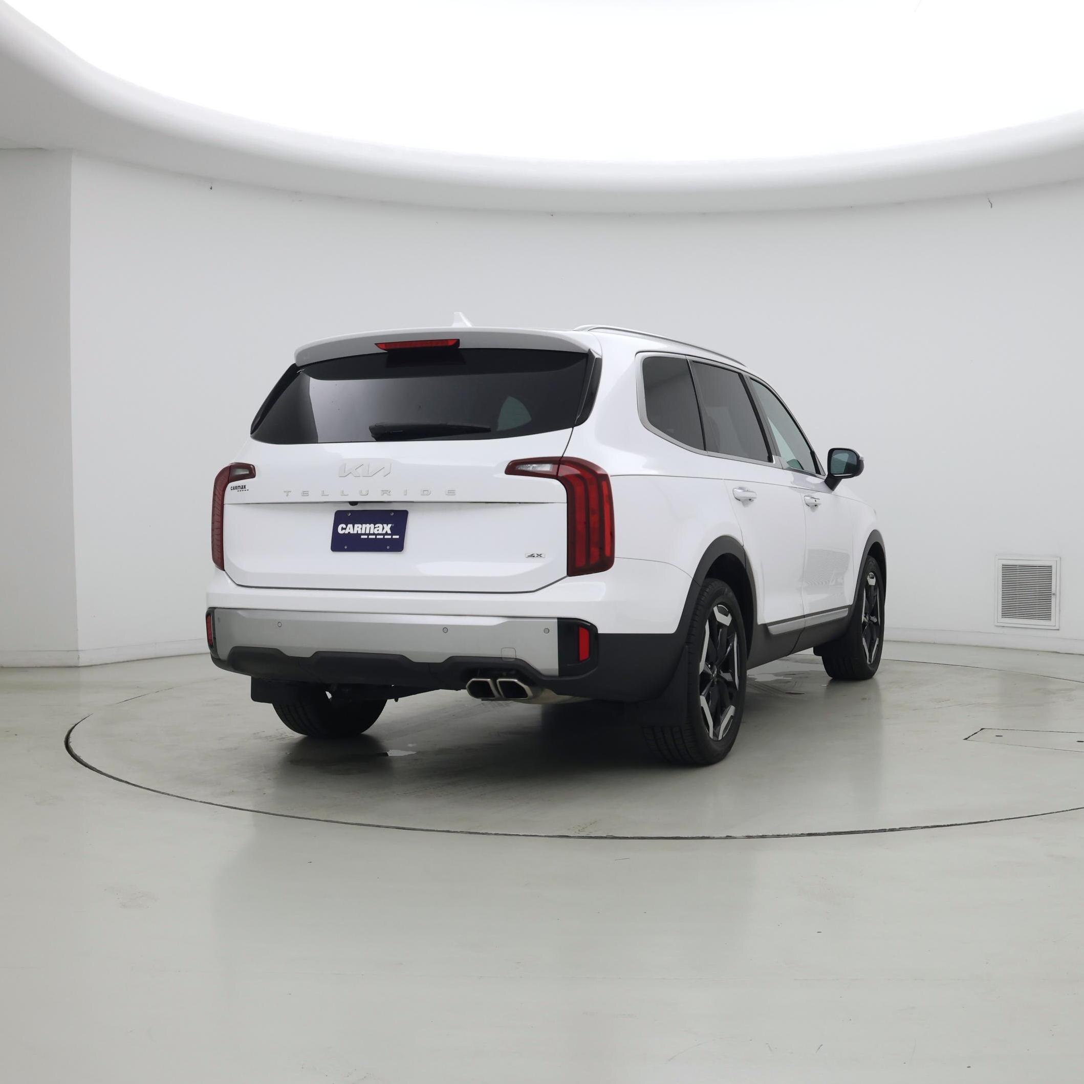 Thumbnail: 2023 Kia Telluride - 8
