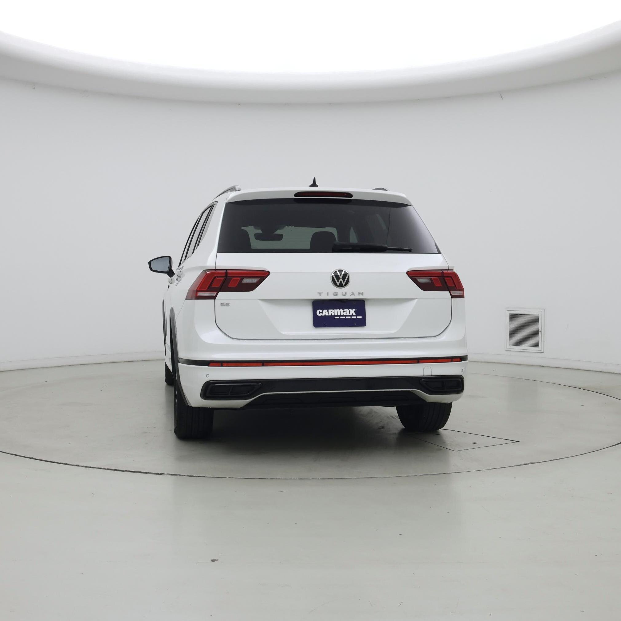 Thumbnail: 2022 Volkswagen Tiguan - 6