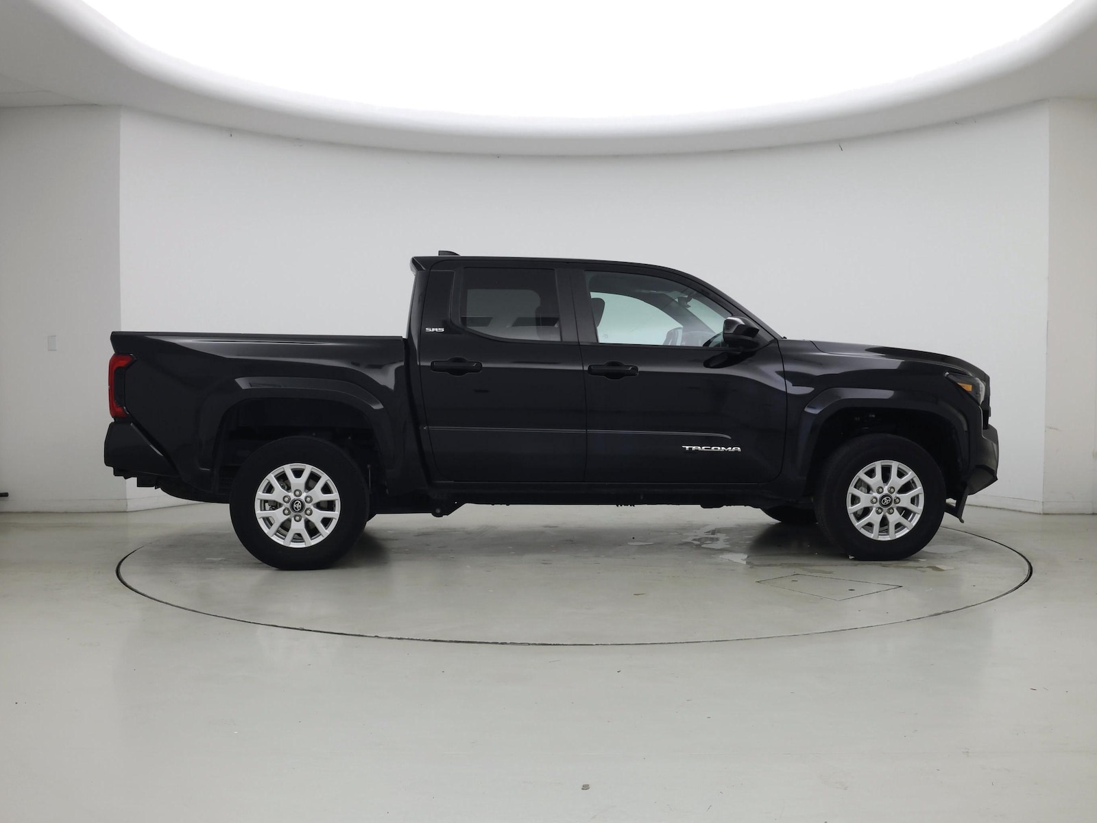 2024 Toyota Tacoma SR5 - Photo 8