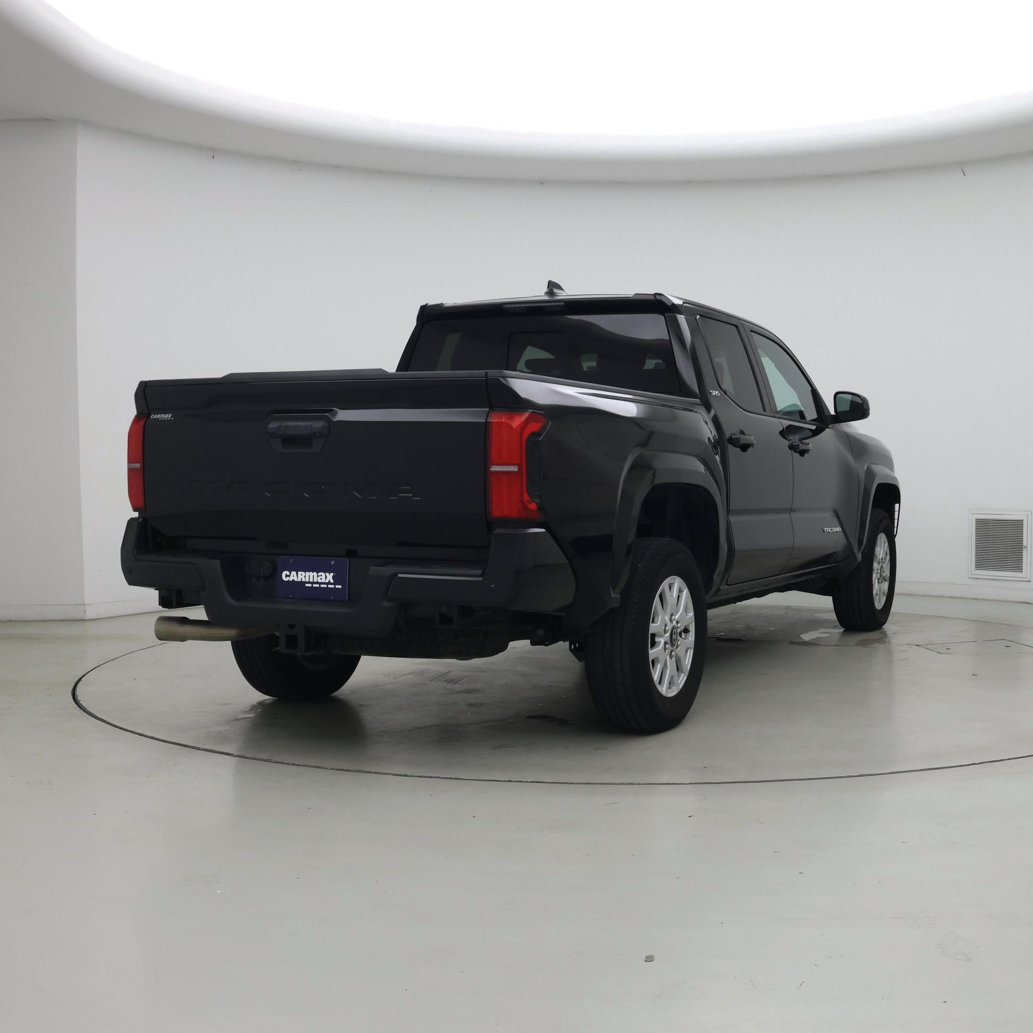 Thumbnail: 2024 Toyota Tacoma - 8