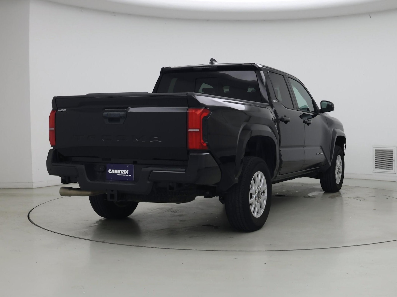 2024 Toyota Tacoma SR5 - Photo 9
