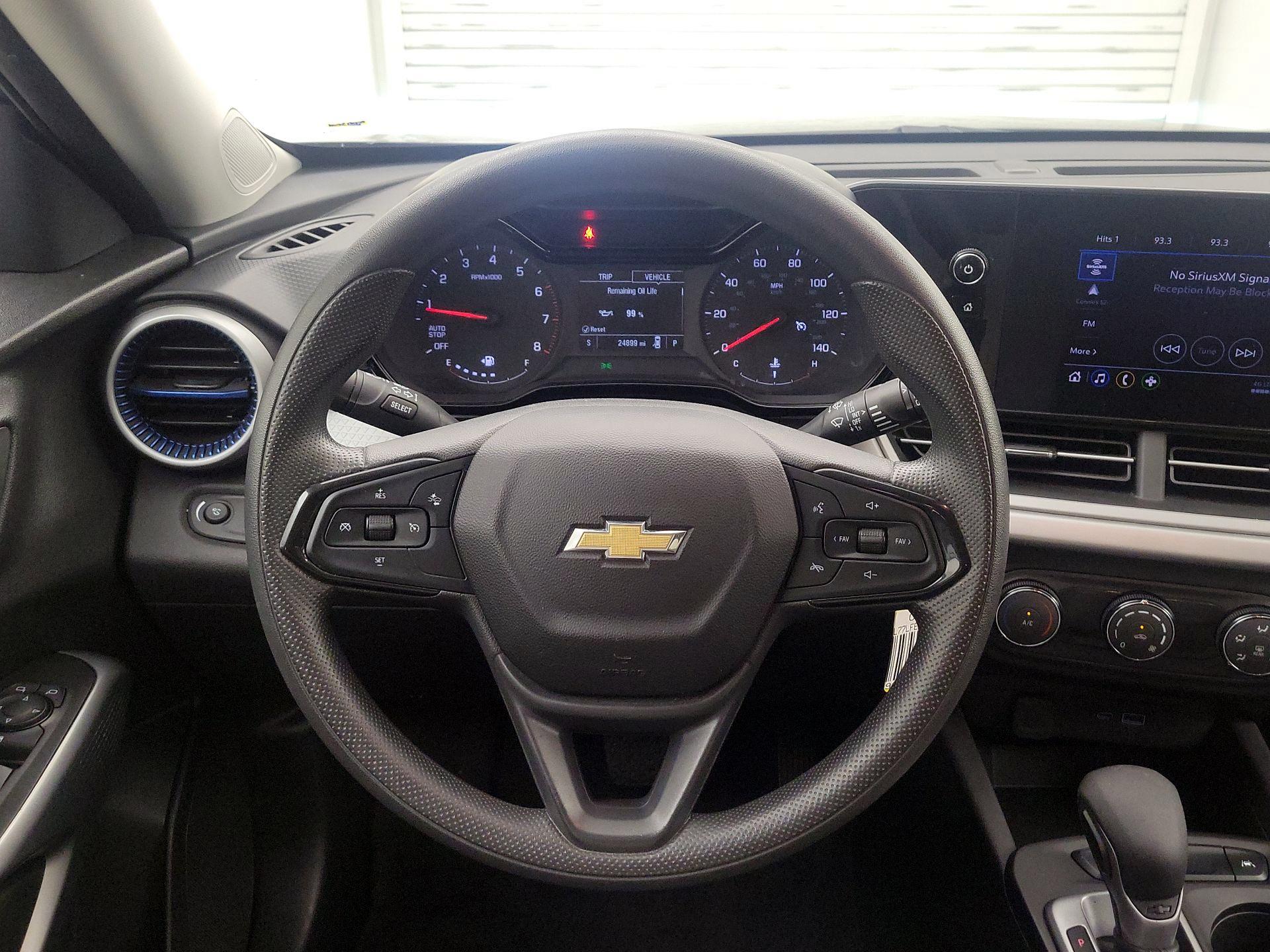 Thumbnail: 2024 Chevrolet Trax - 10