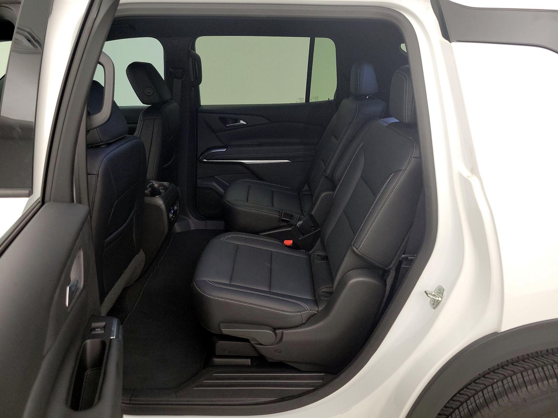 Thumbnail: 2025 Chevrolet Traverse - 20