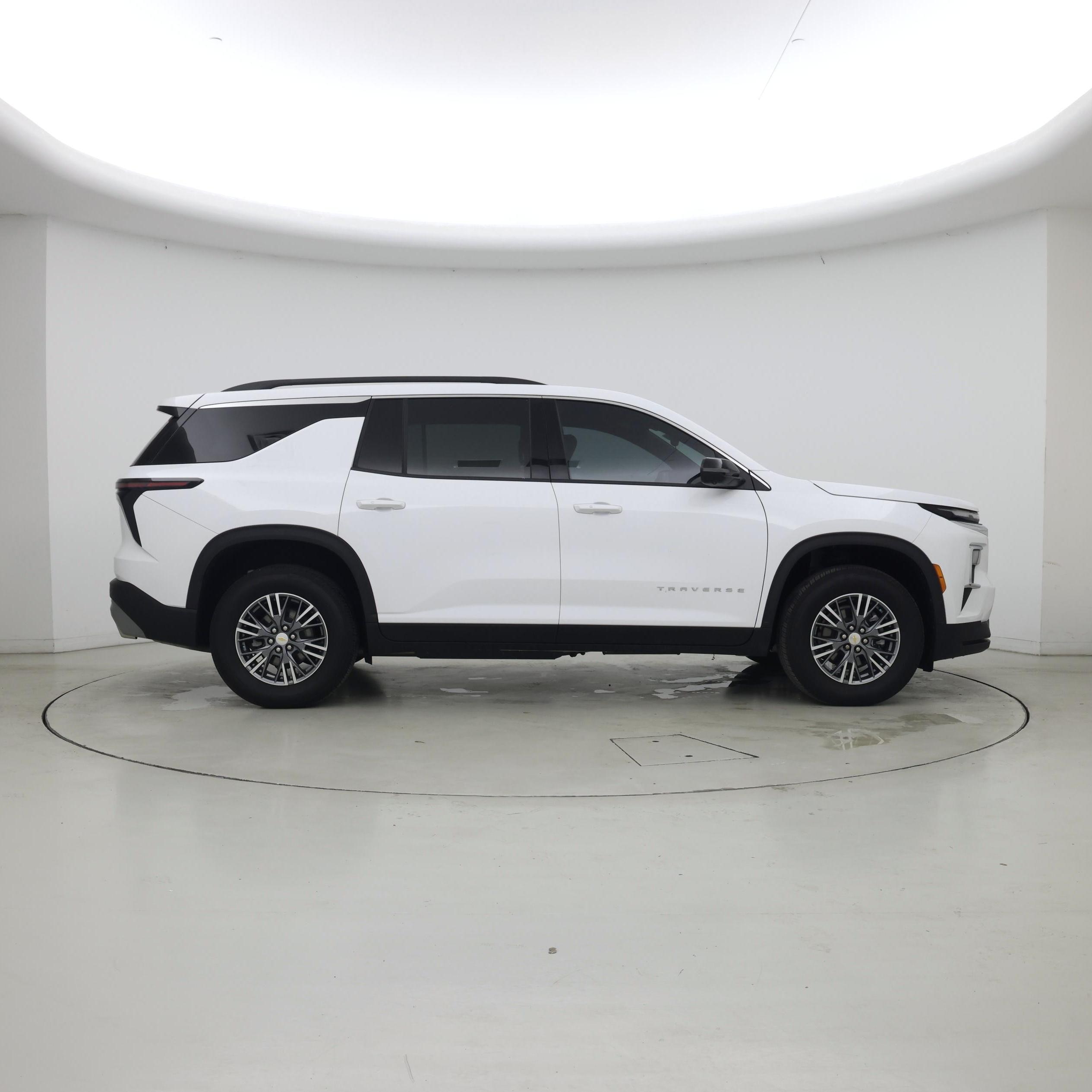 Thumbnail: 2025 Chevrolet Traverse - 7