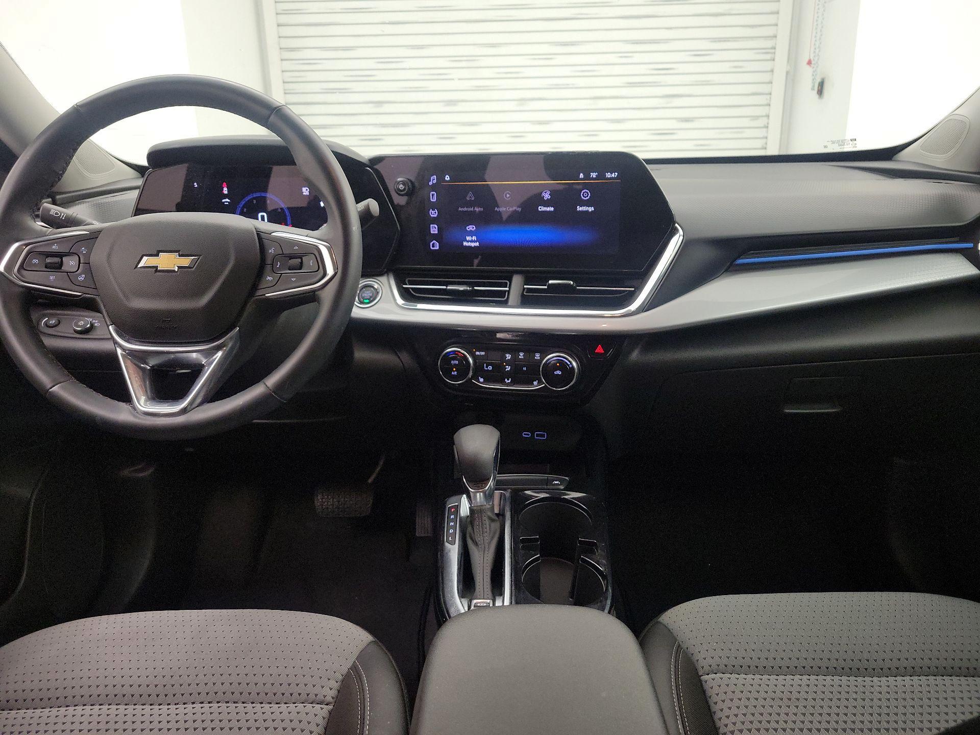 Thumbnail: 2025 Chevrolet Trax - 9