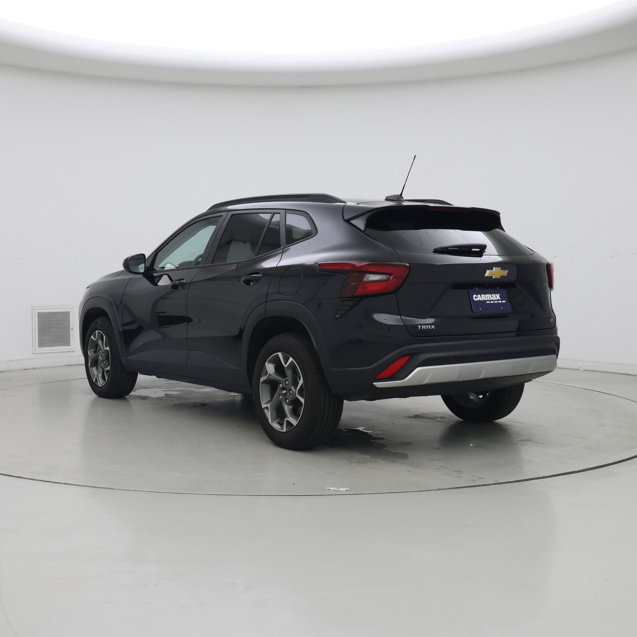 Thumbnail: 2025 Chevrolet Trax - 2