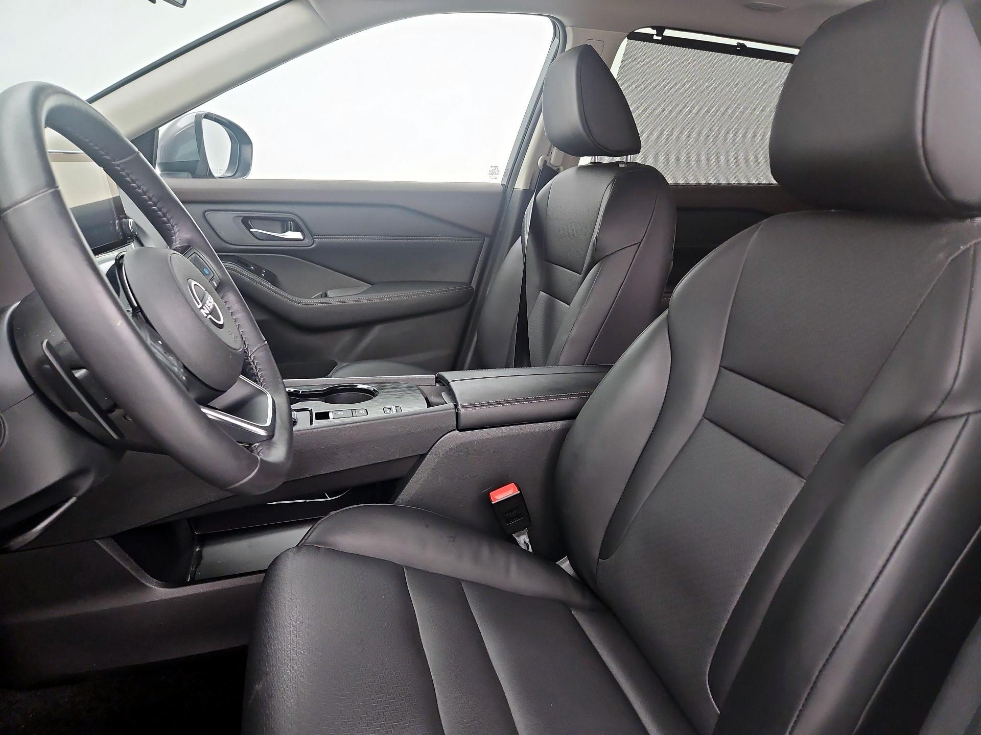 Thumbnail: 2023 Nissan Rogue - 11