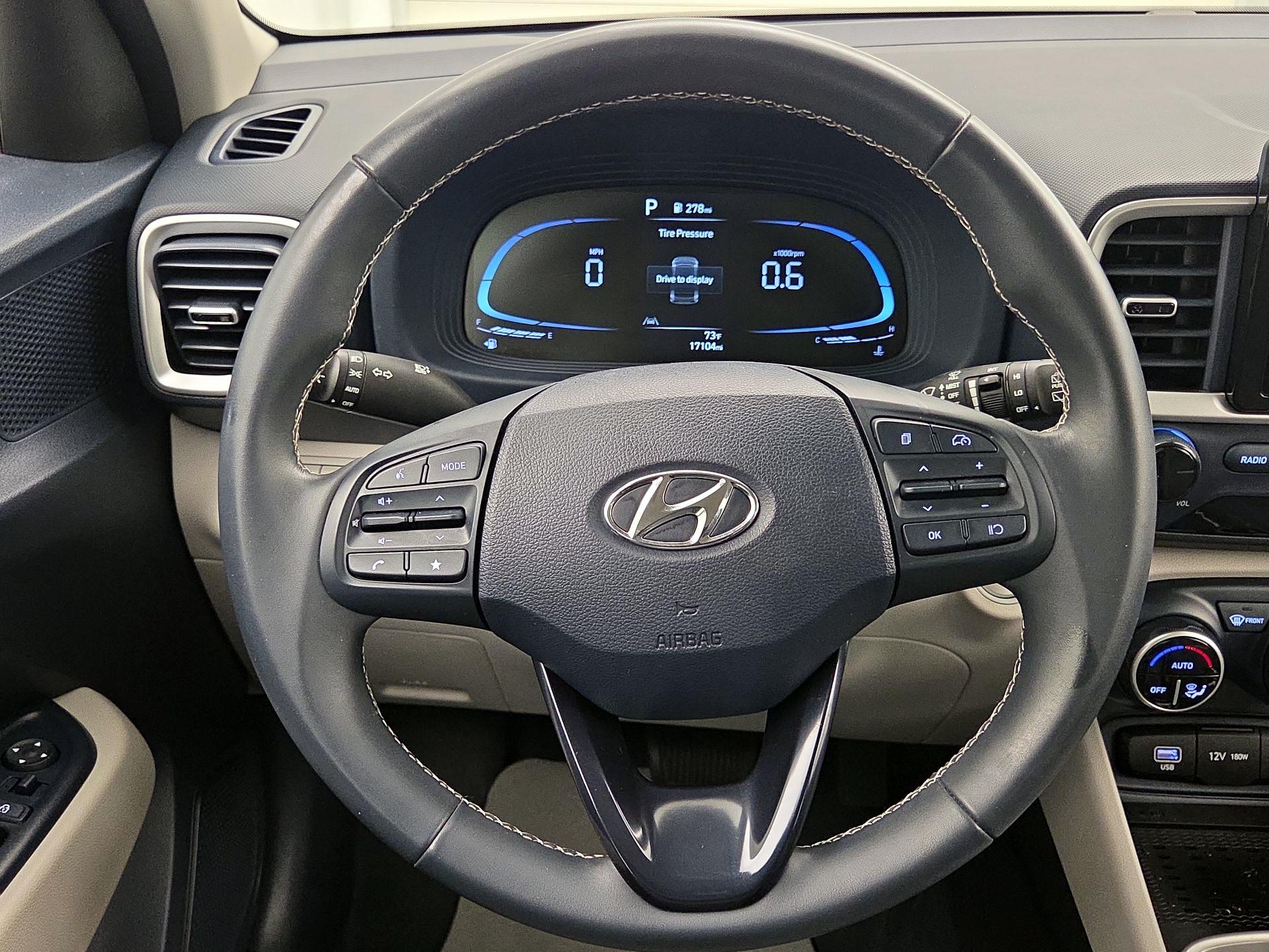 Thumbnail: 2023 Hyundai Venue - 10
