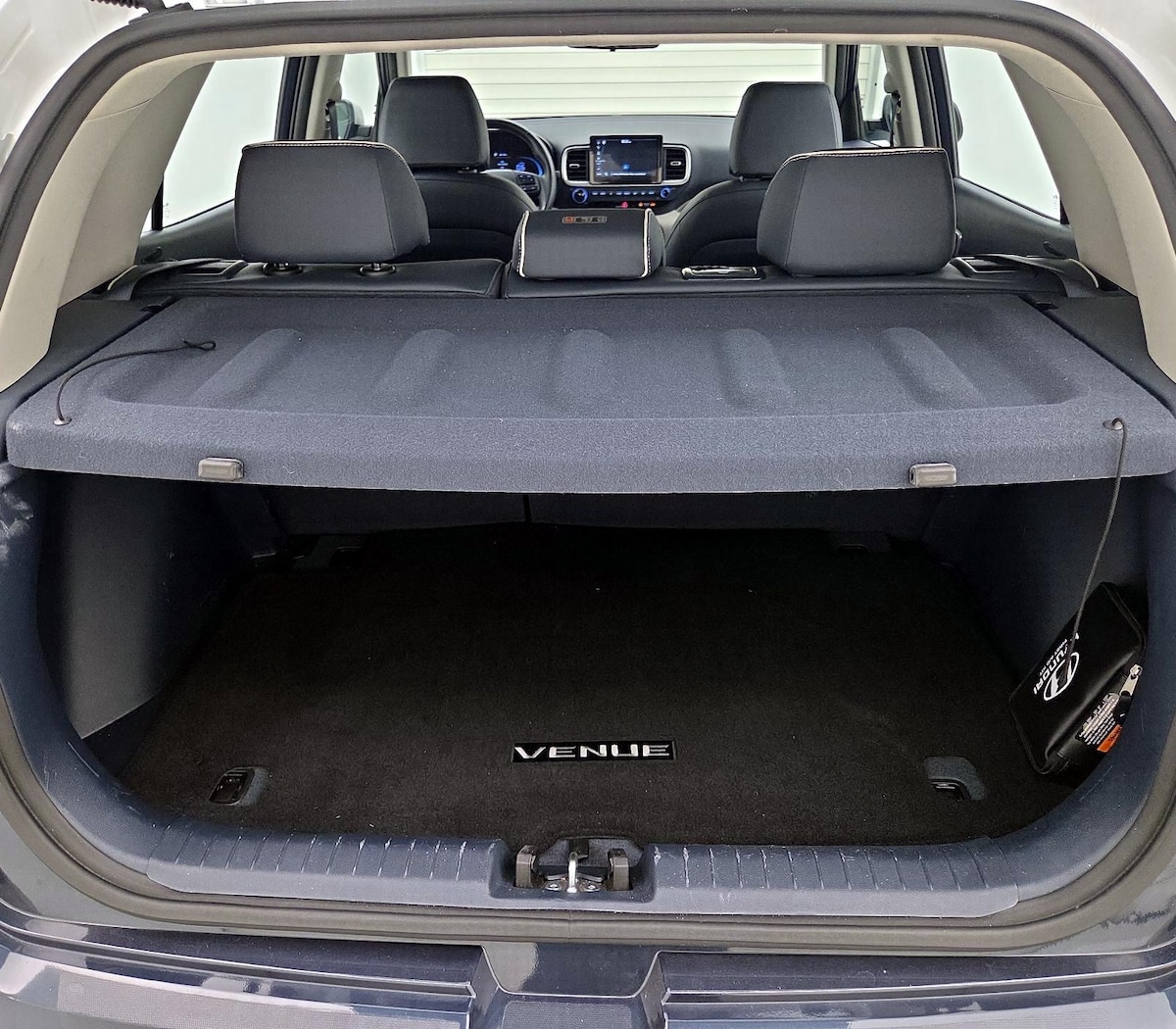 Trunk/Cargo (Seats Up)