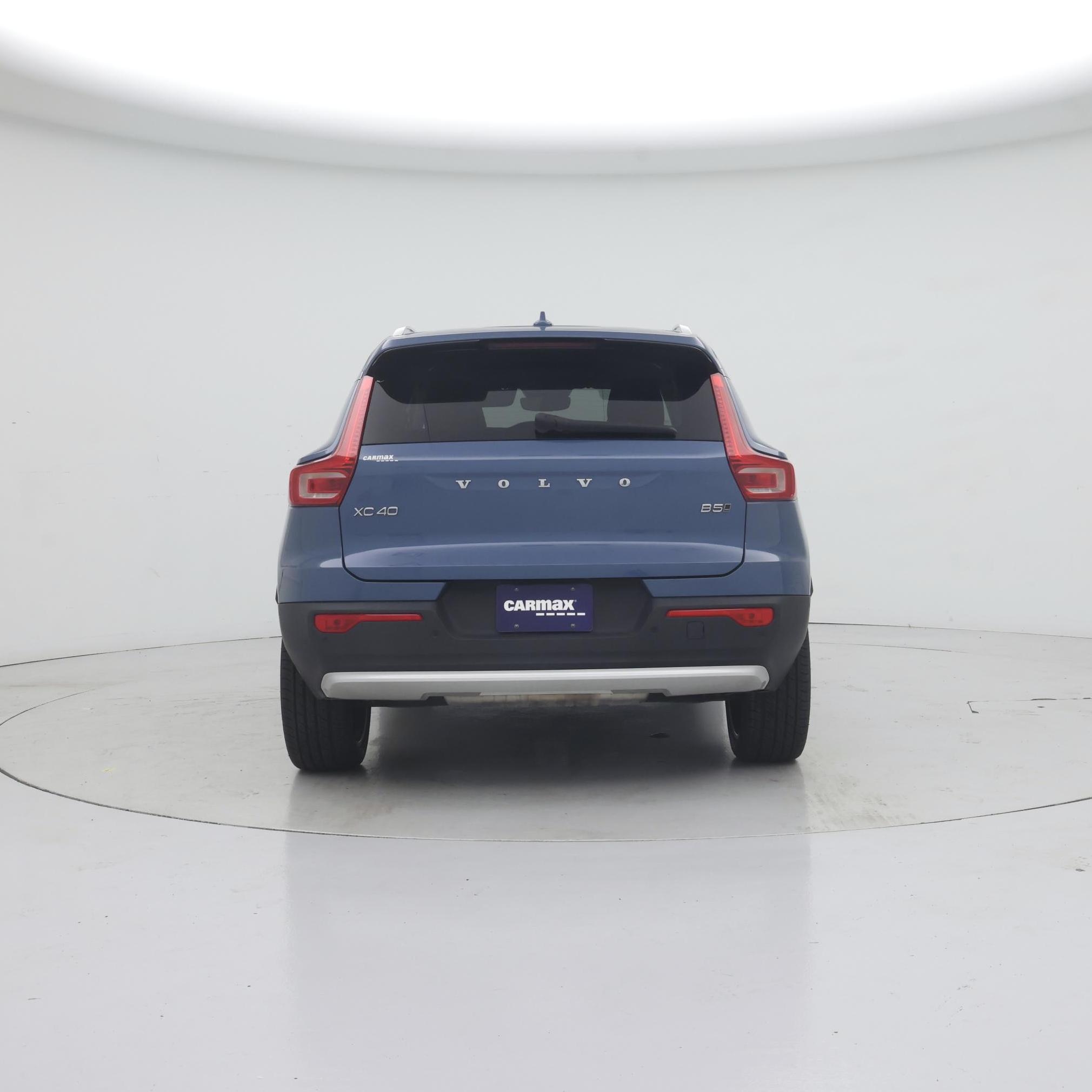 Thumbnail: 2023 Volvo XC40 - 6