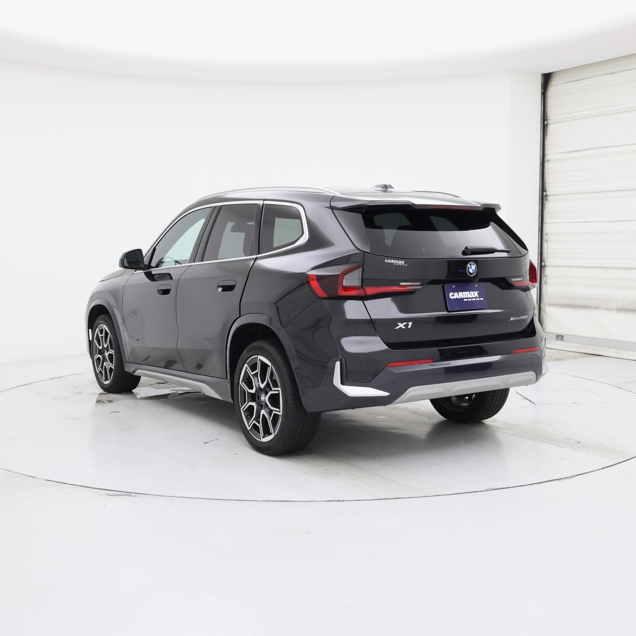 Thumbnail: 2025 BMW X1 - 2