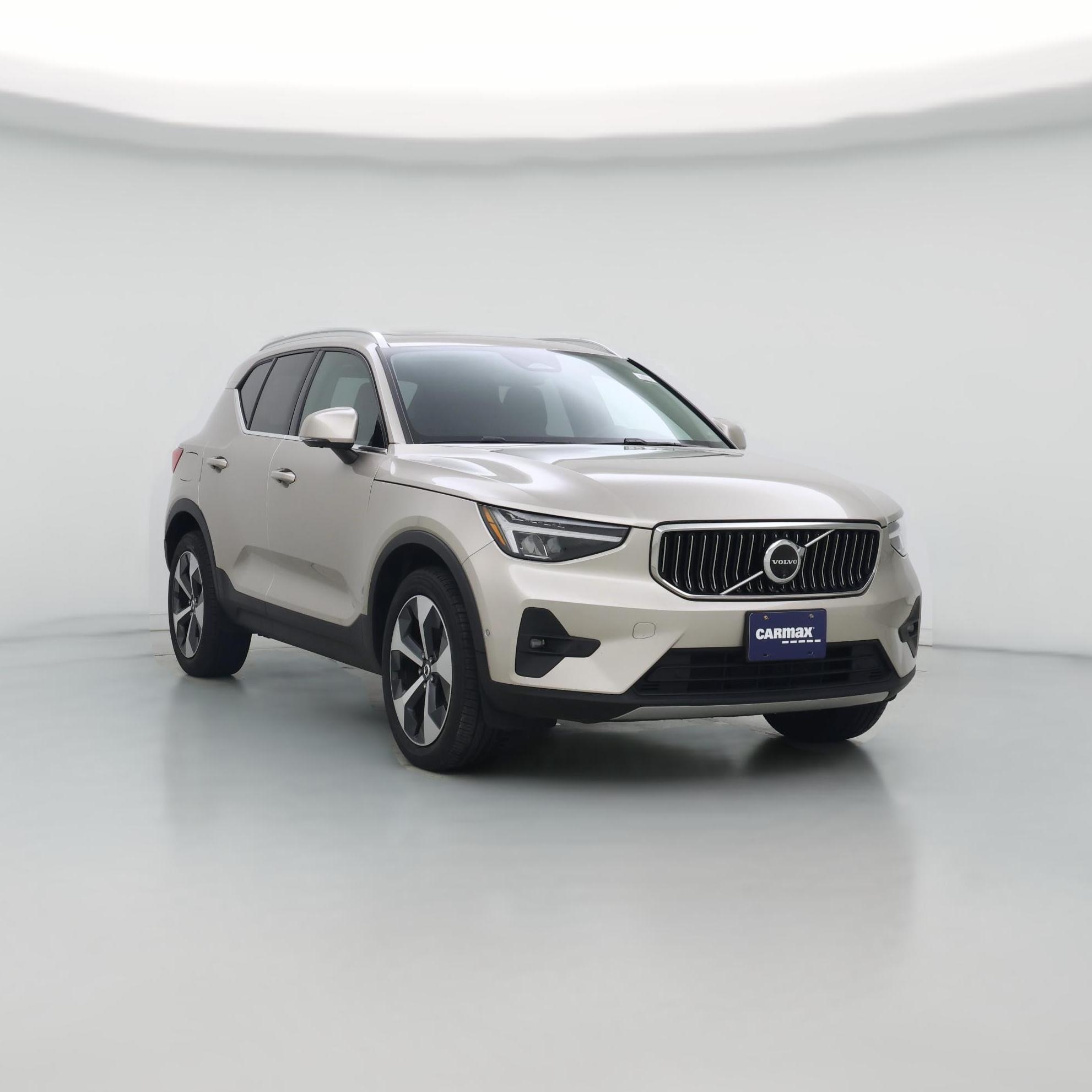 Thumbnail: 2024 Volvo XC40 - 1