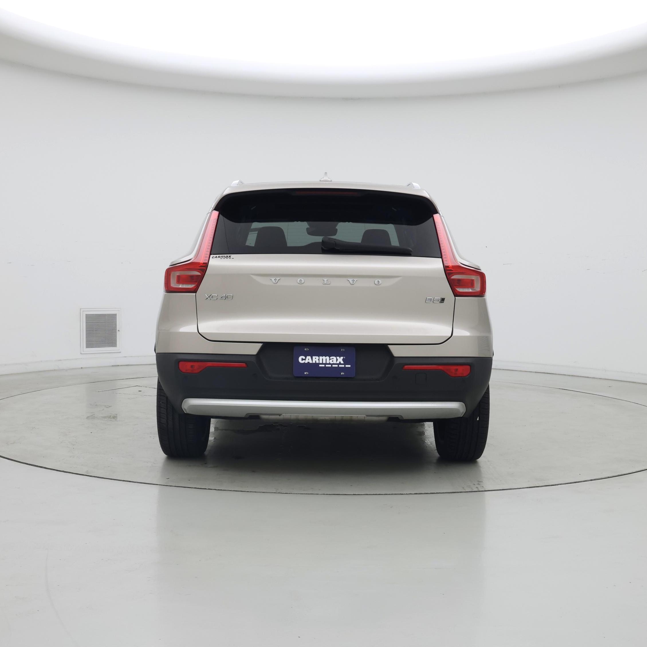 Thumbnail: 2024 Volvo XC40 - 6