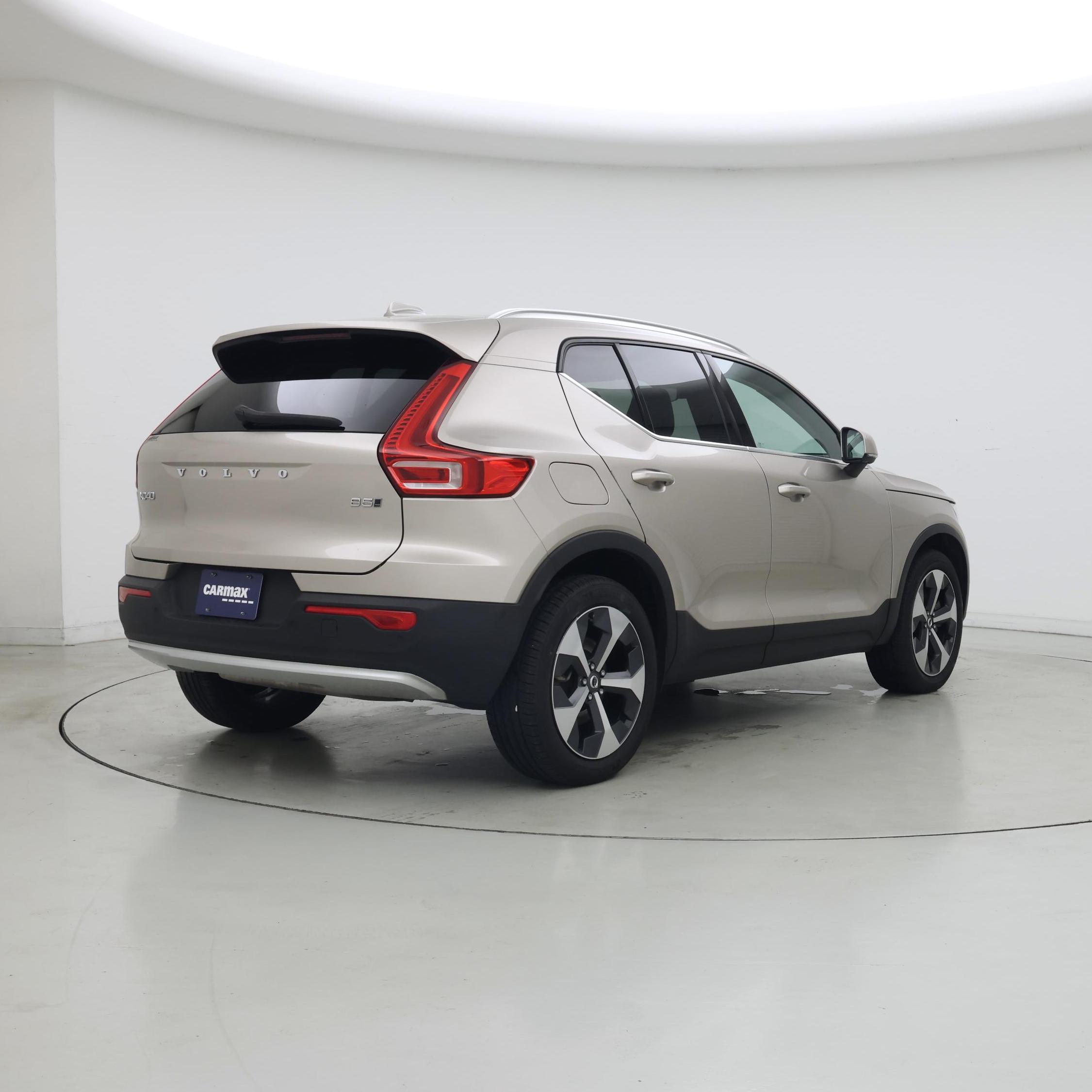Thumbnail: 2024 Volvo XC40 - 8