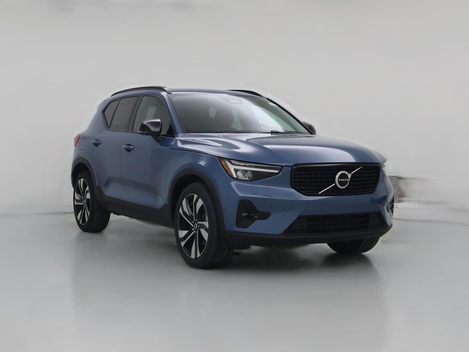 2023 Volvo XC40