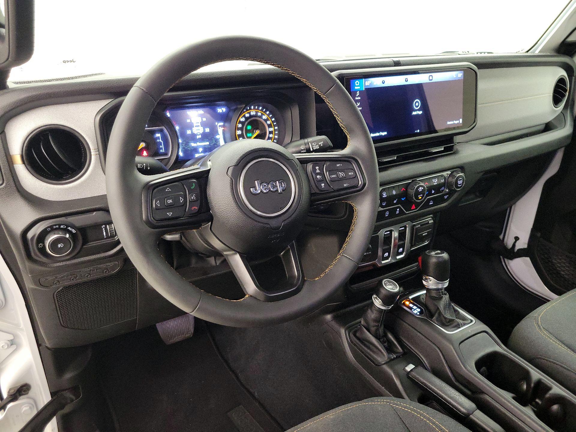Thumbnail: 2024 Jeep Wrangler - 9