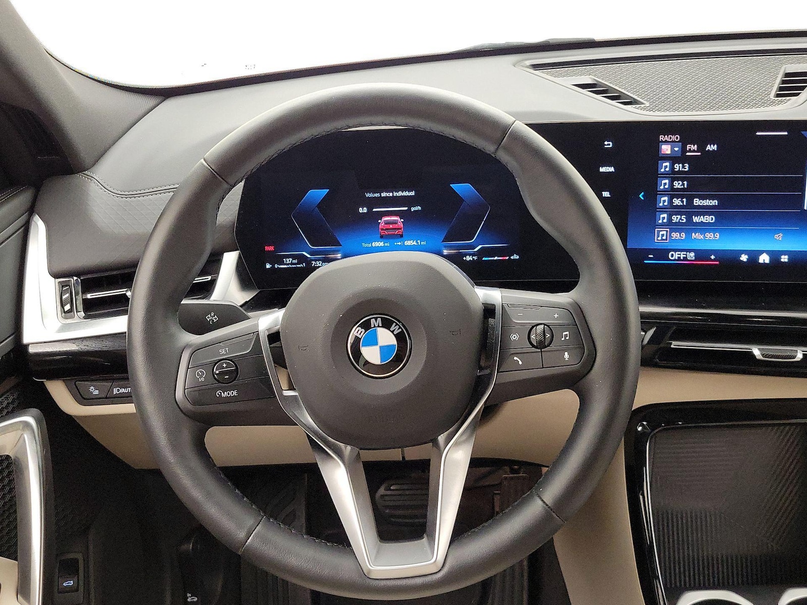 2025 BMW X2 28i - Photo 11