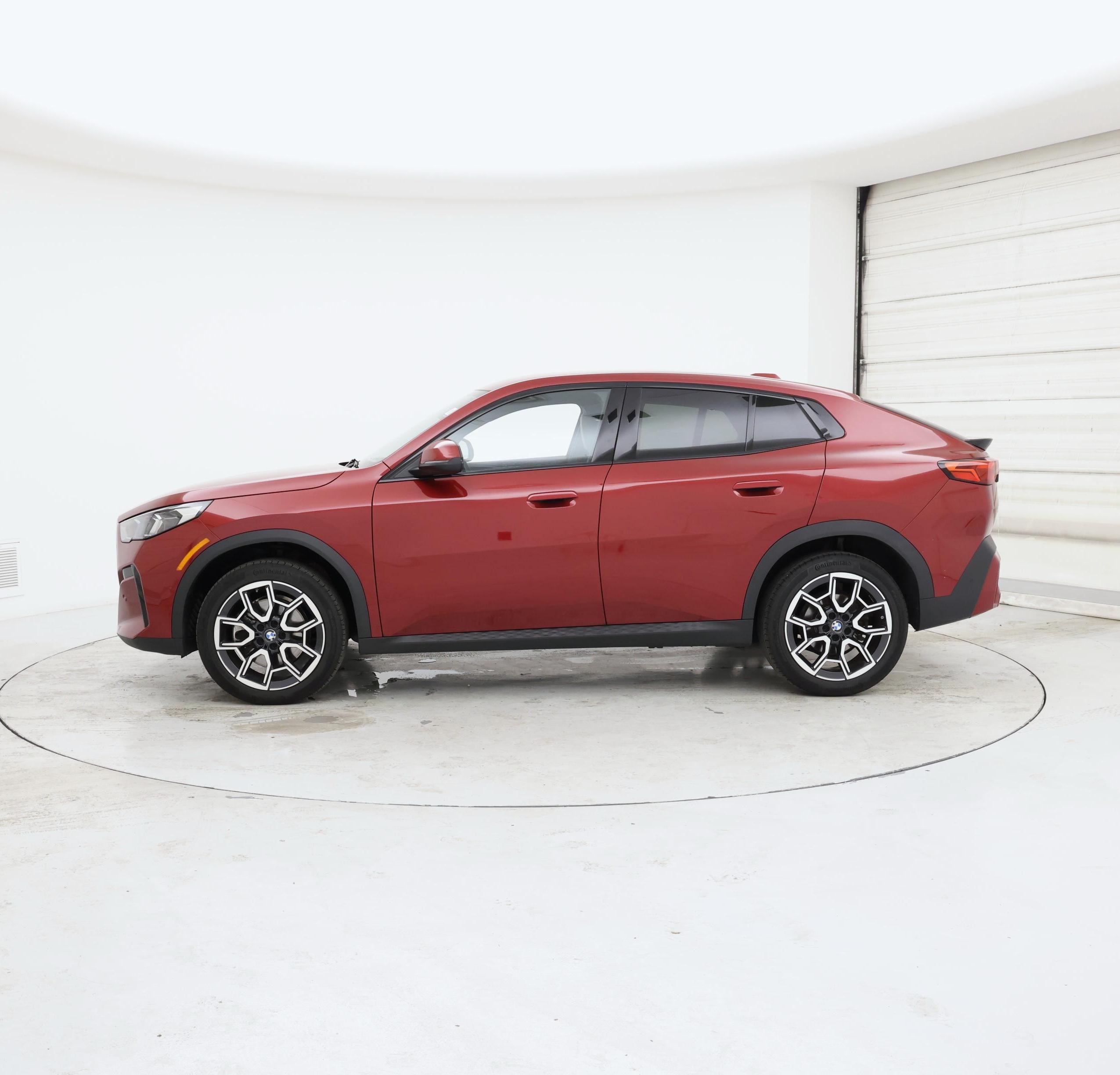 Thumbnail: 2025 BMW X2 - 3