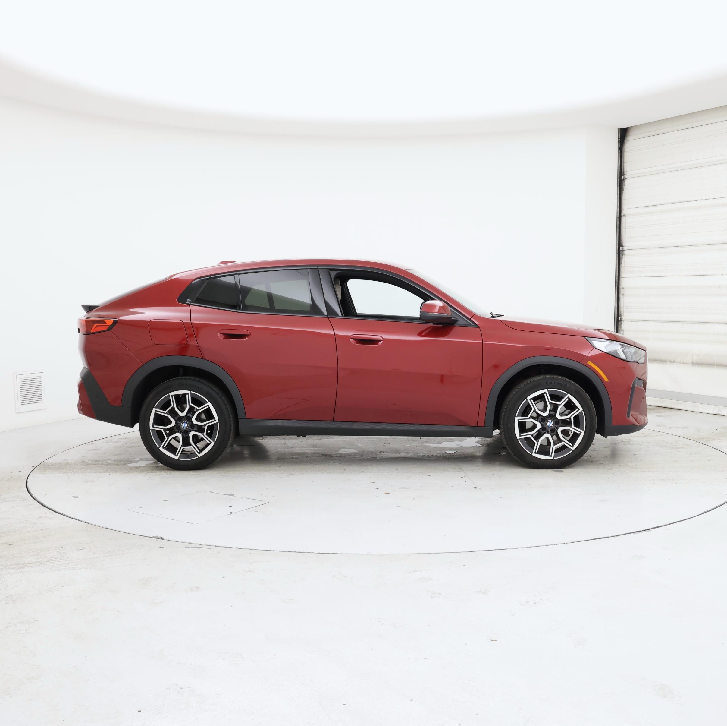Thumbnail: 2025 BMW X2 - 7