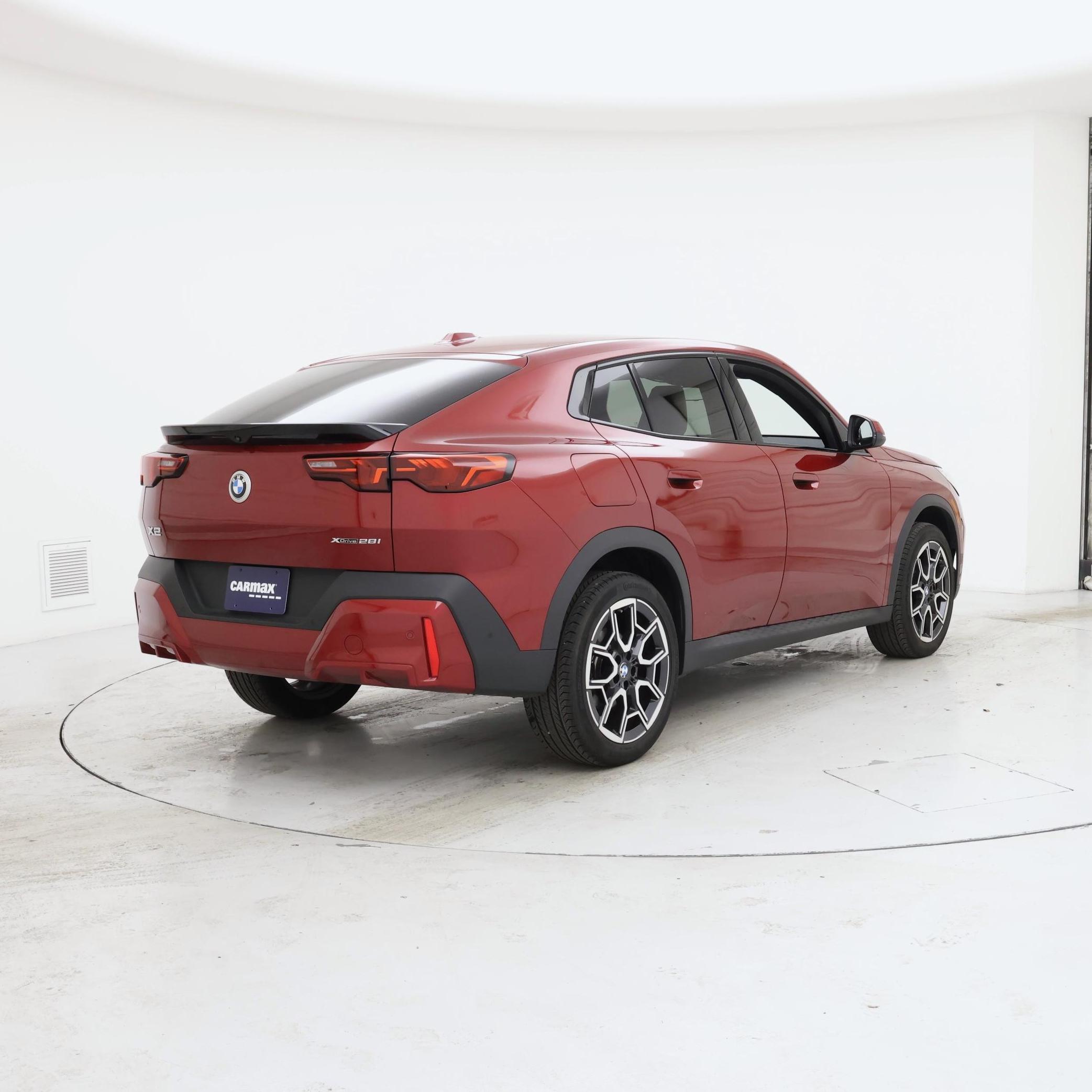 Thumbnail: 2025 BMW X2 - 8