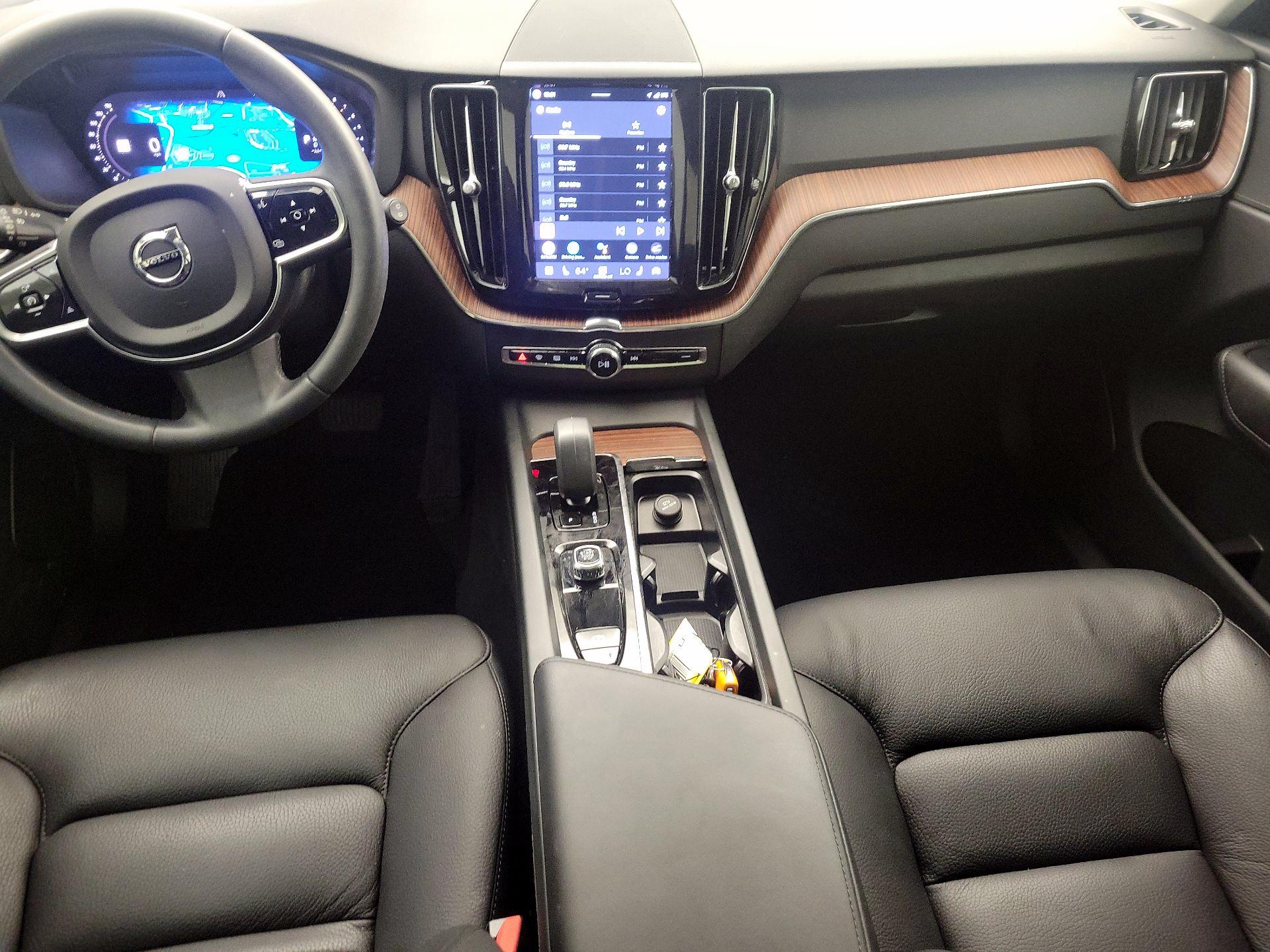 Thumbnail: 2024 Volvo XC60 - 9