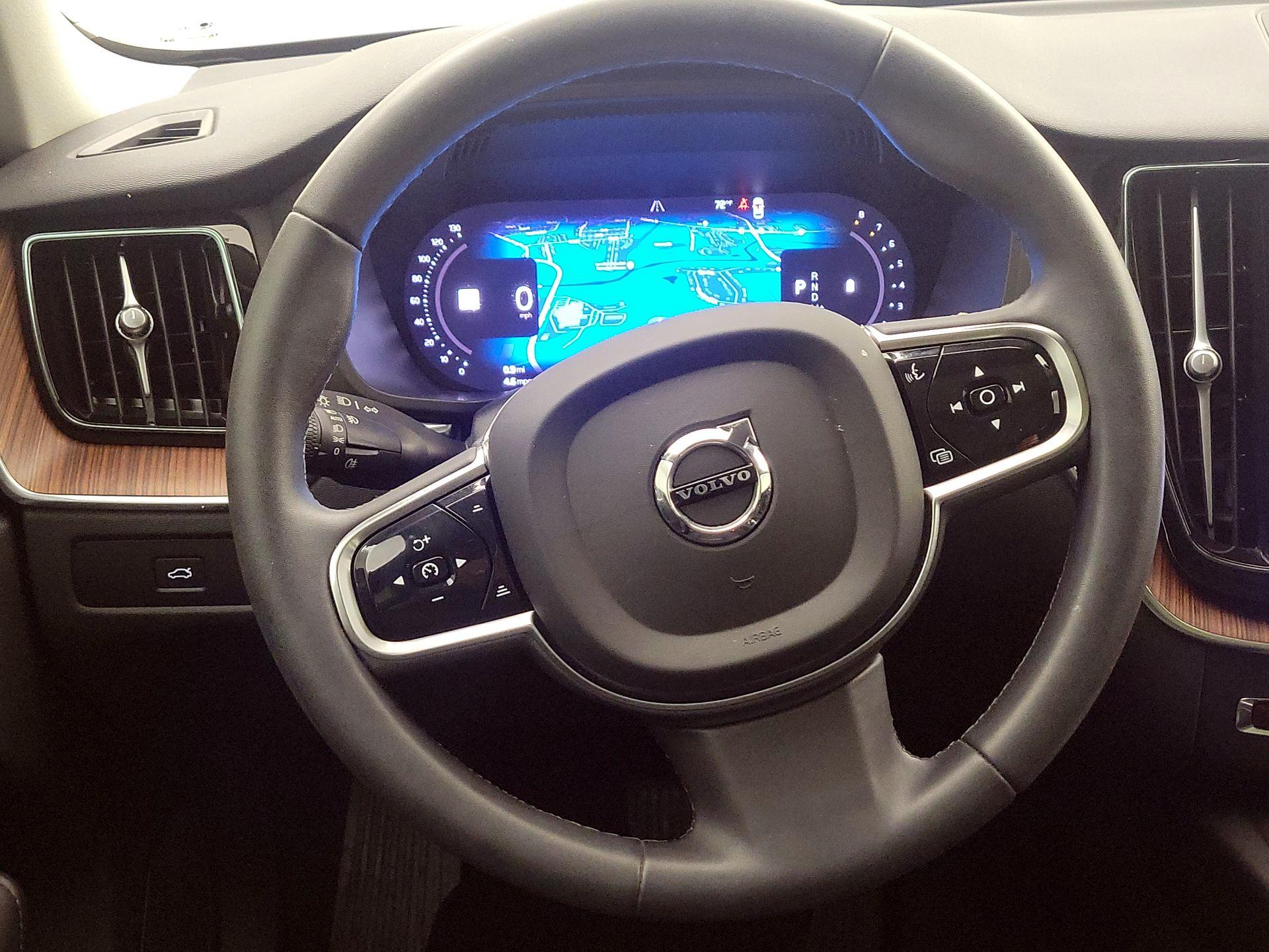 Thumbnail: 2024 Volvo XC60 - 10