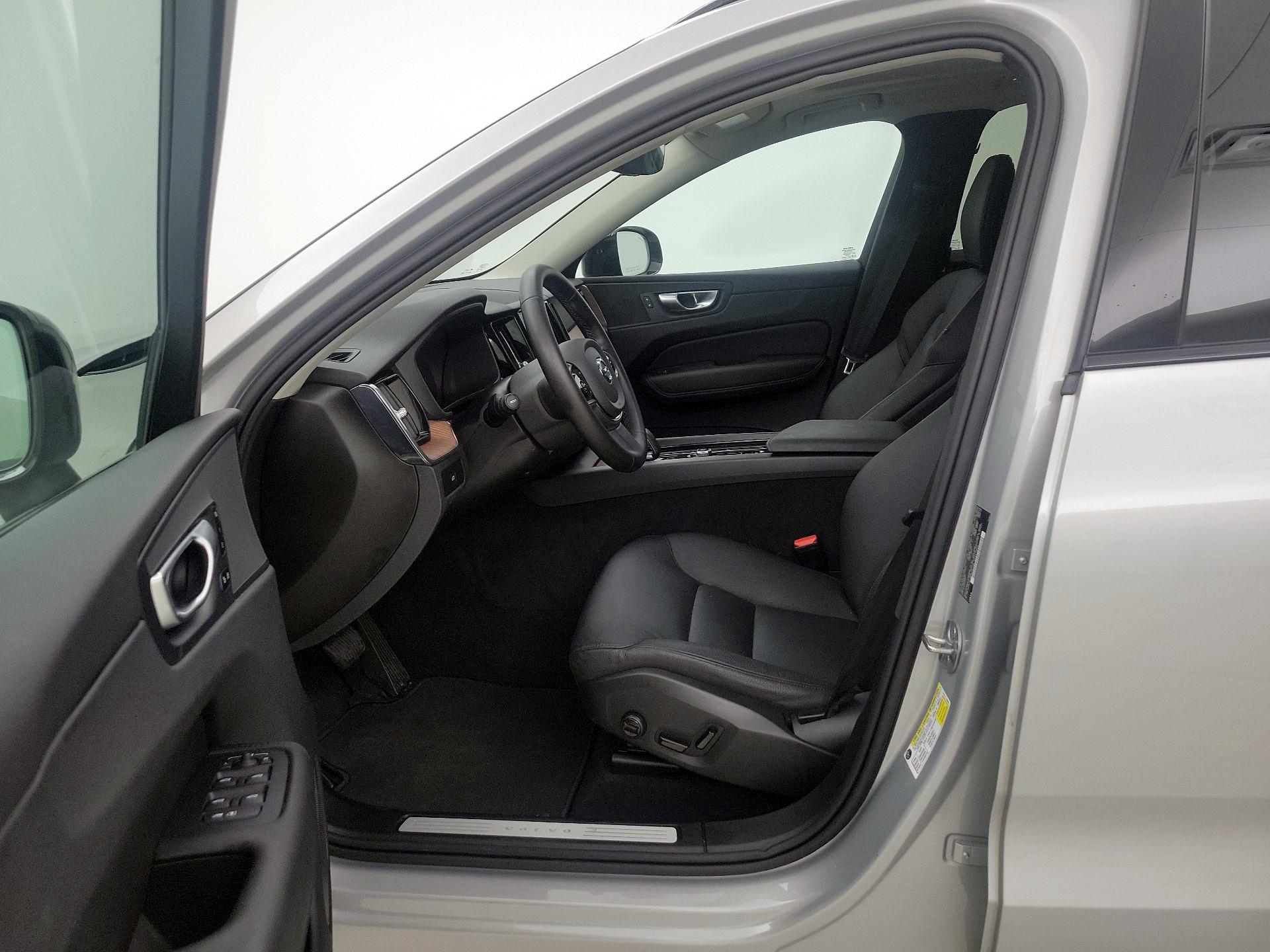 Thumbnail: 2024 Volvo XC60 - 11