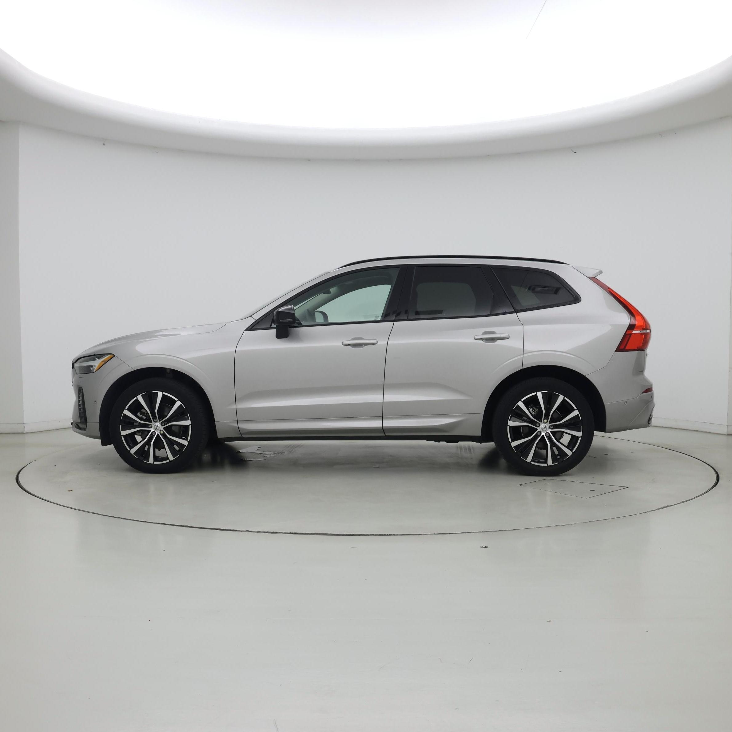 Thumbnail: 2024 Volvo XC60 - 3