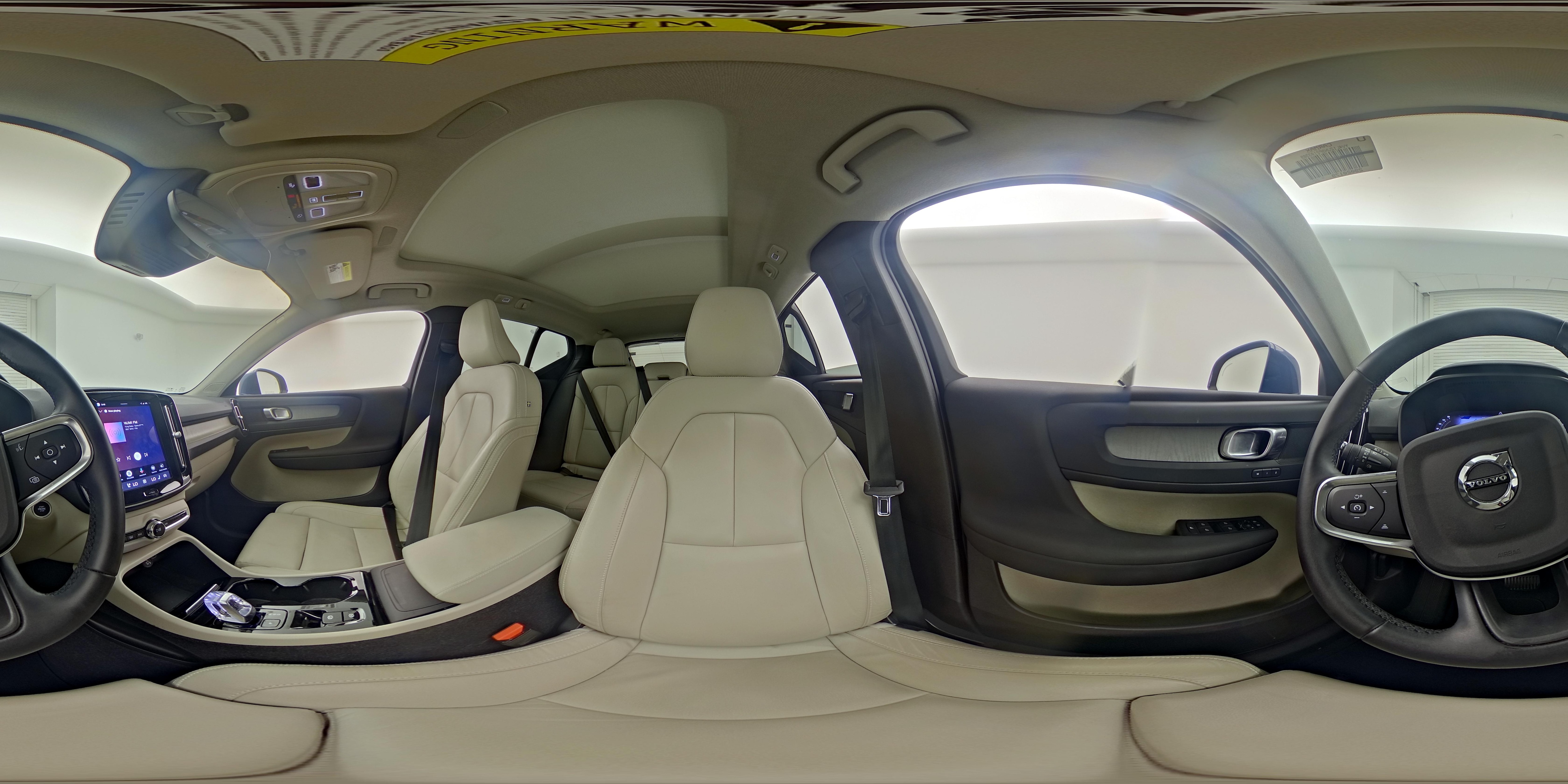 2023 Volvo XC40 Plus - Photo 27