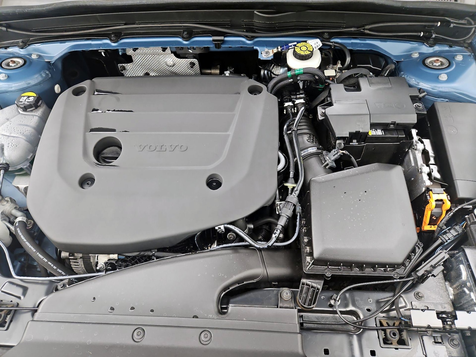 2023 Volvo XC40 Plus - Photo 23