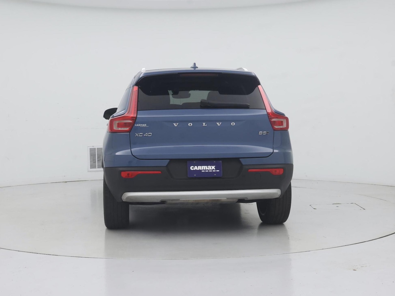 2023 Volvo XC40 Plus - Photo 7