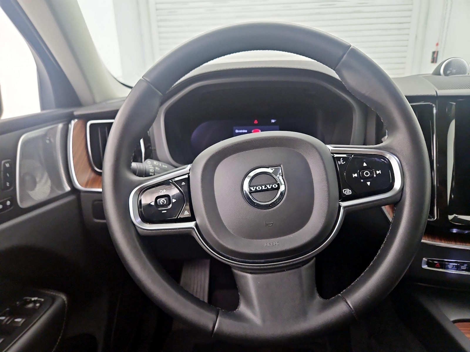 2024 Volvo XC60 Ultimate - Photo 11