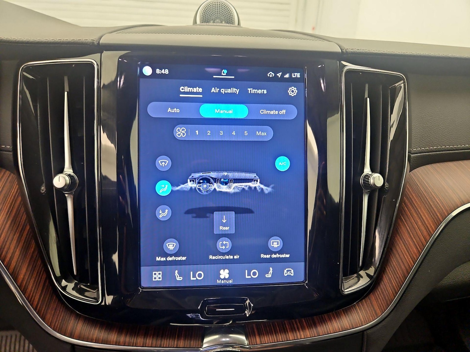 2024 Volvo XC60 Ultimate - Photo 18
