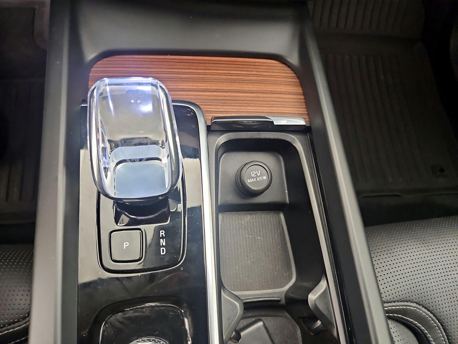 2024 Volvo XC60 Ultimate - Photo 19