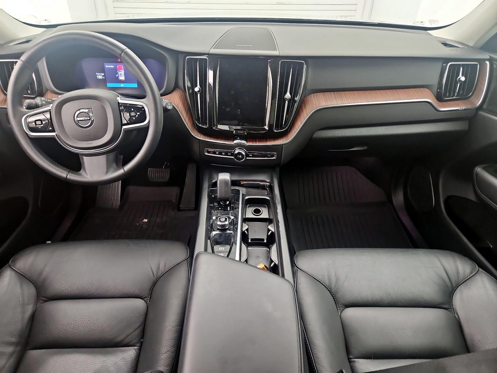 Thumbnail: 2023 Volvo XC60 - 9